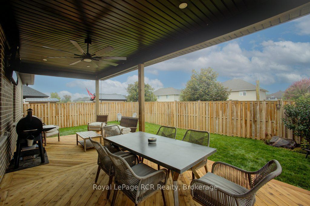 137 Walsh Street Property Photo 38