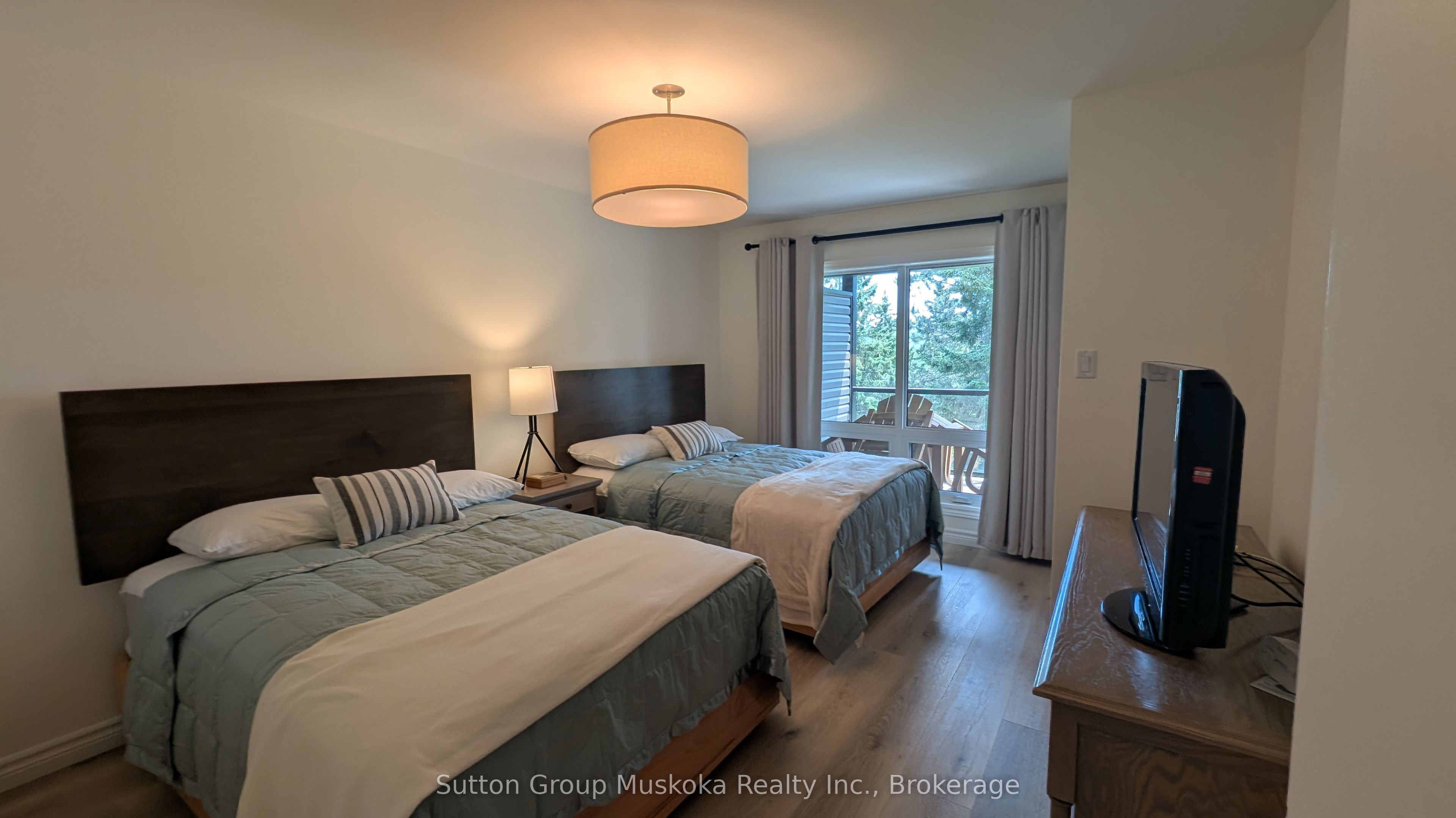 52-205 Deerhurst Drive Property Photo 8