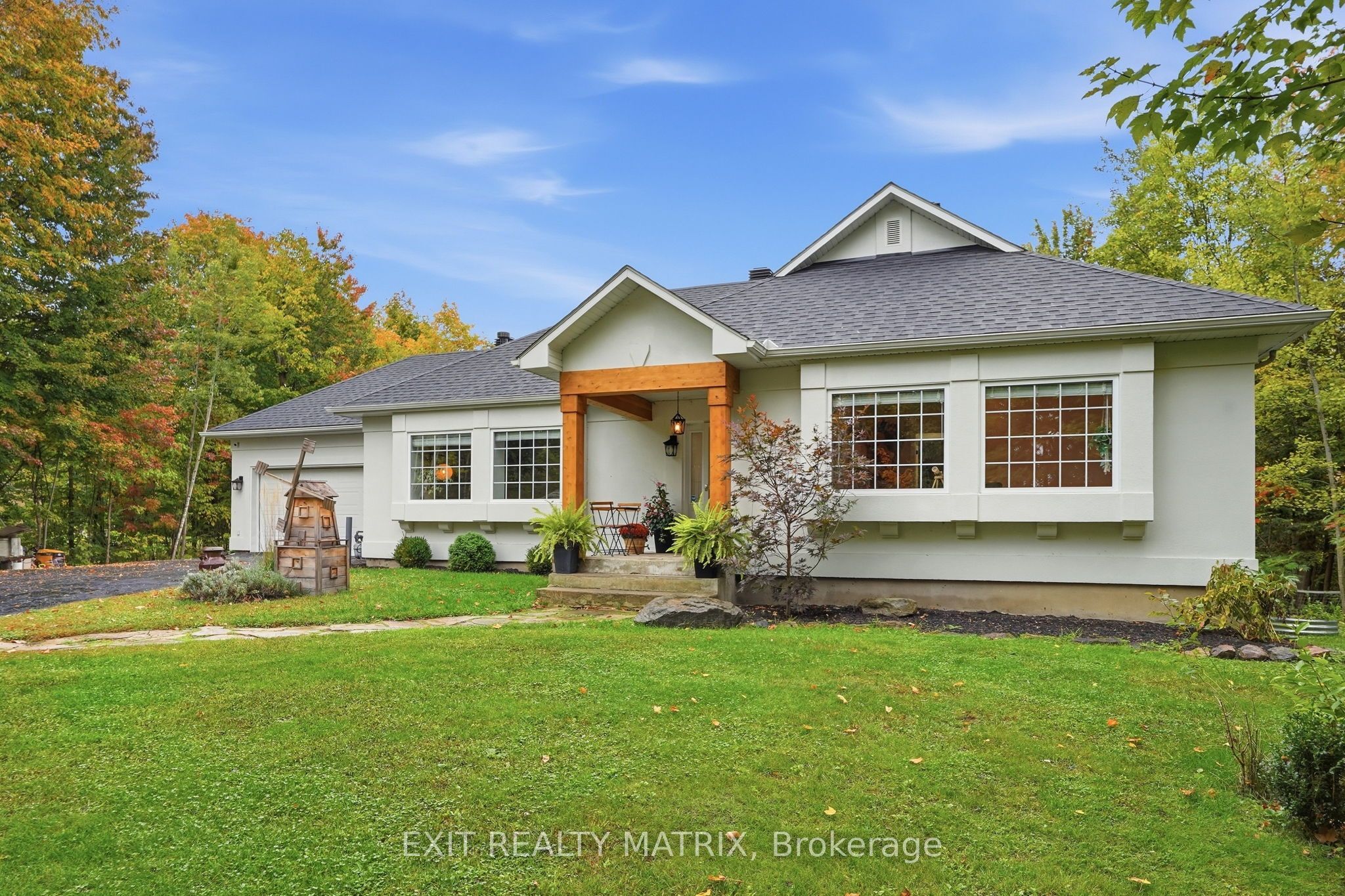 710 Du Parc Road Property Photo 2