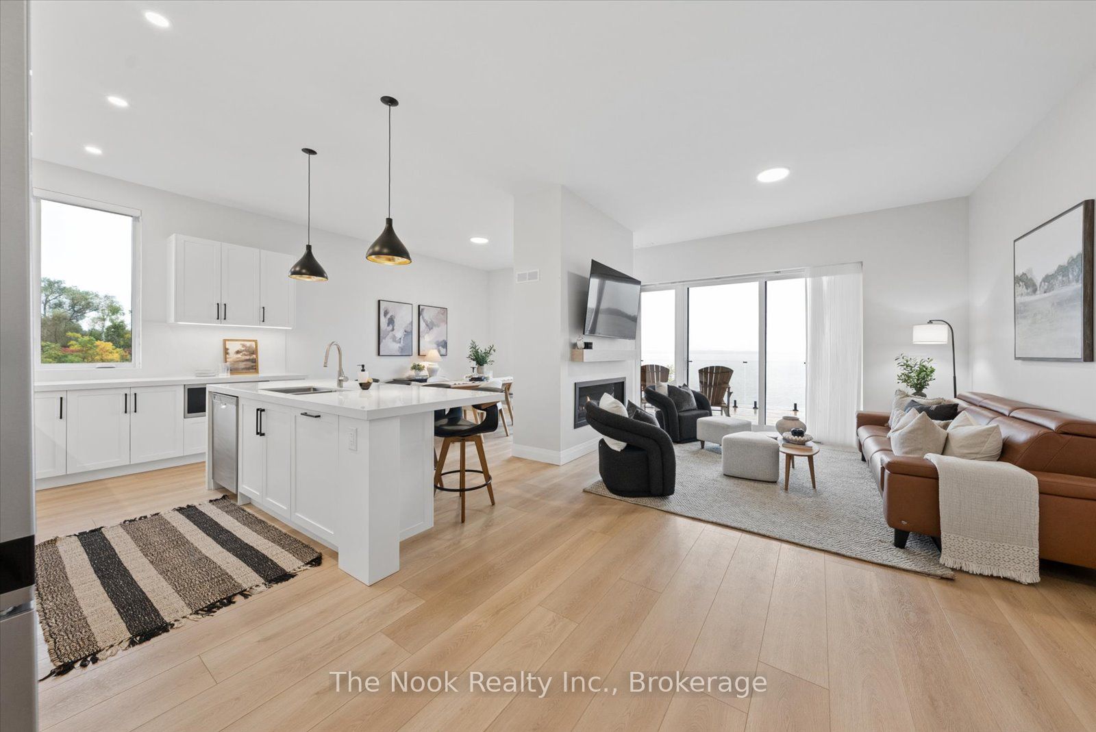 19 West Street N 16 Property Photo 4