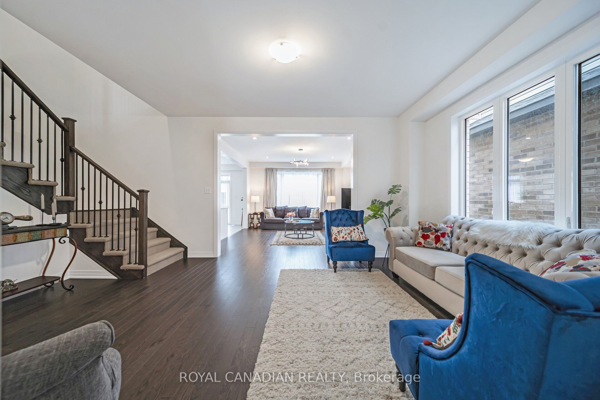 87 Soules Square Property Photo 7
