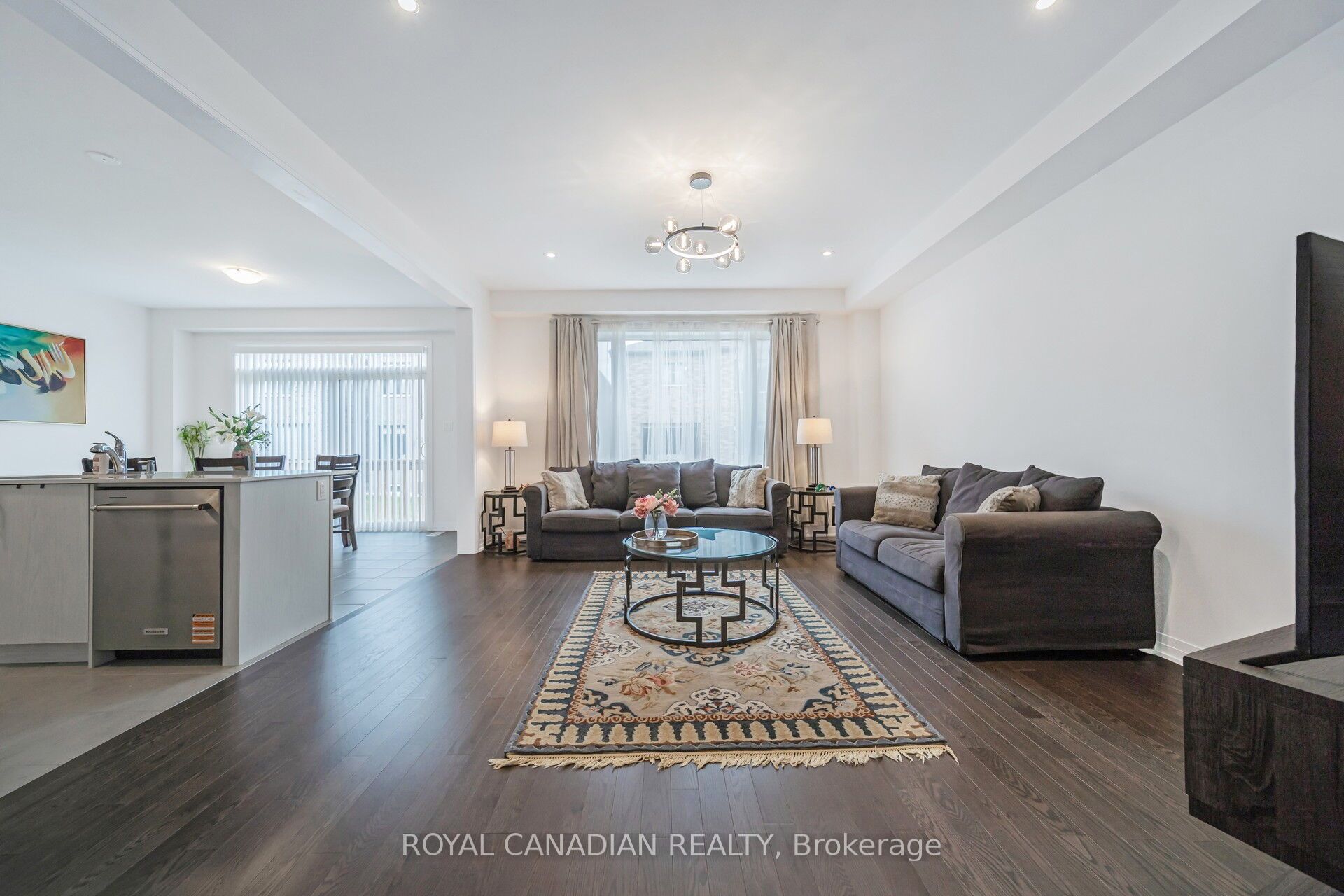 87 Soules Square Property Photo 12