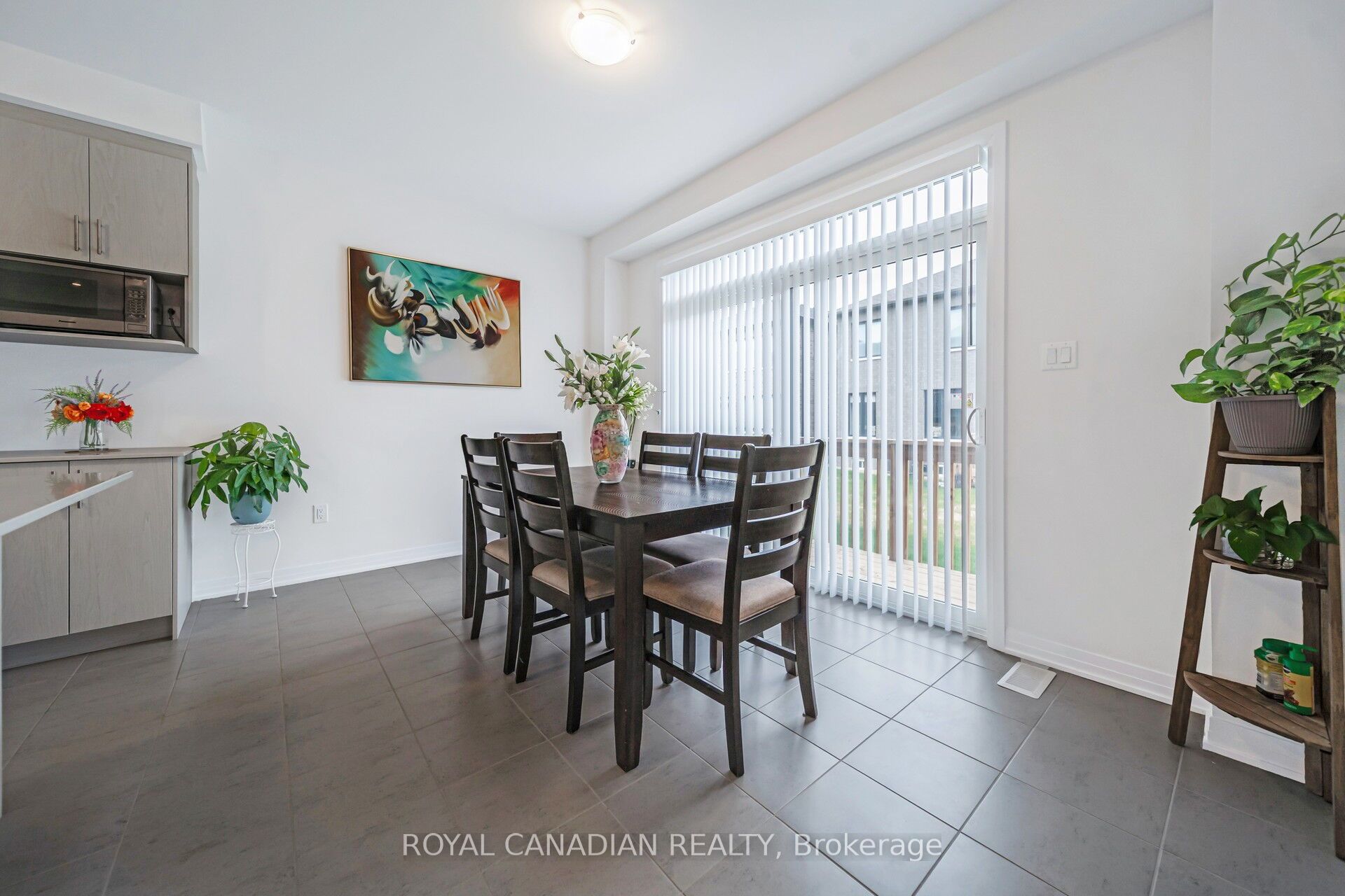 87 Soules Square Property Photo 18