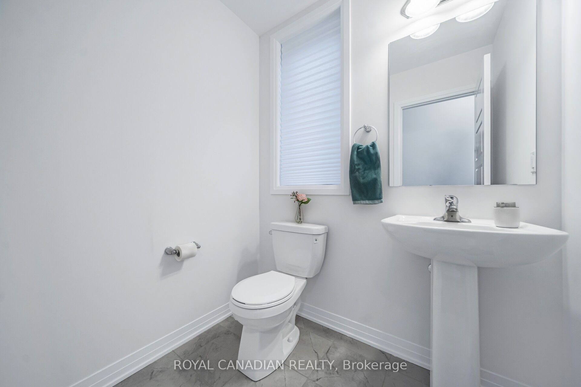 87 Soules Square Property Photo 27