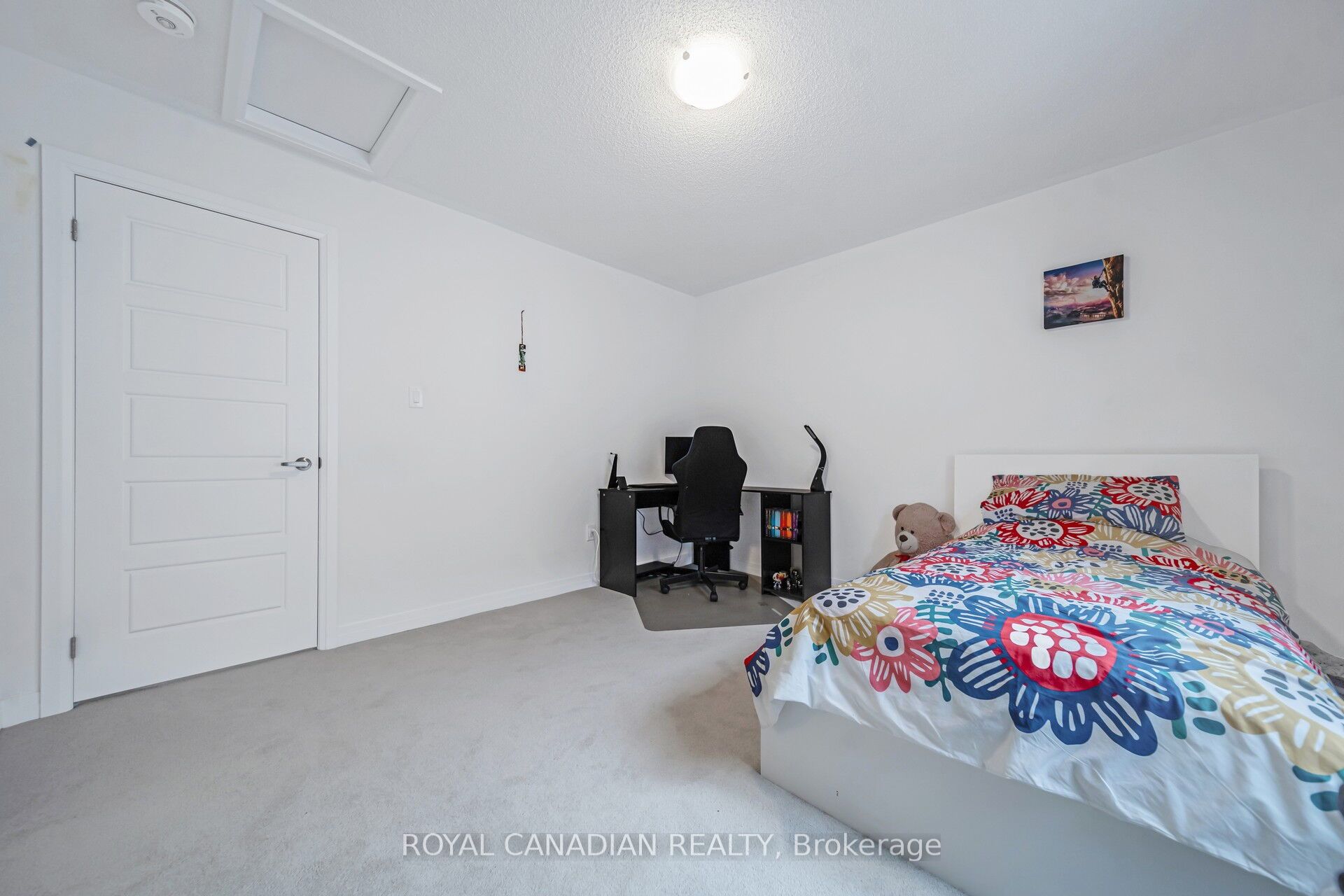 87 Soules Square Property Photo 33