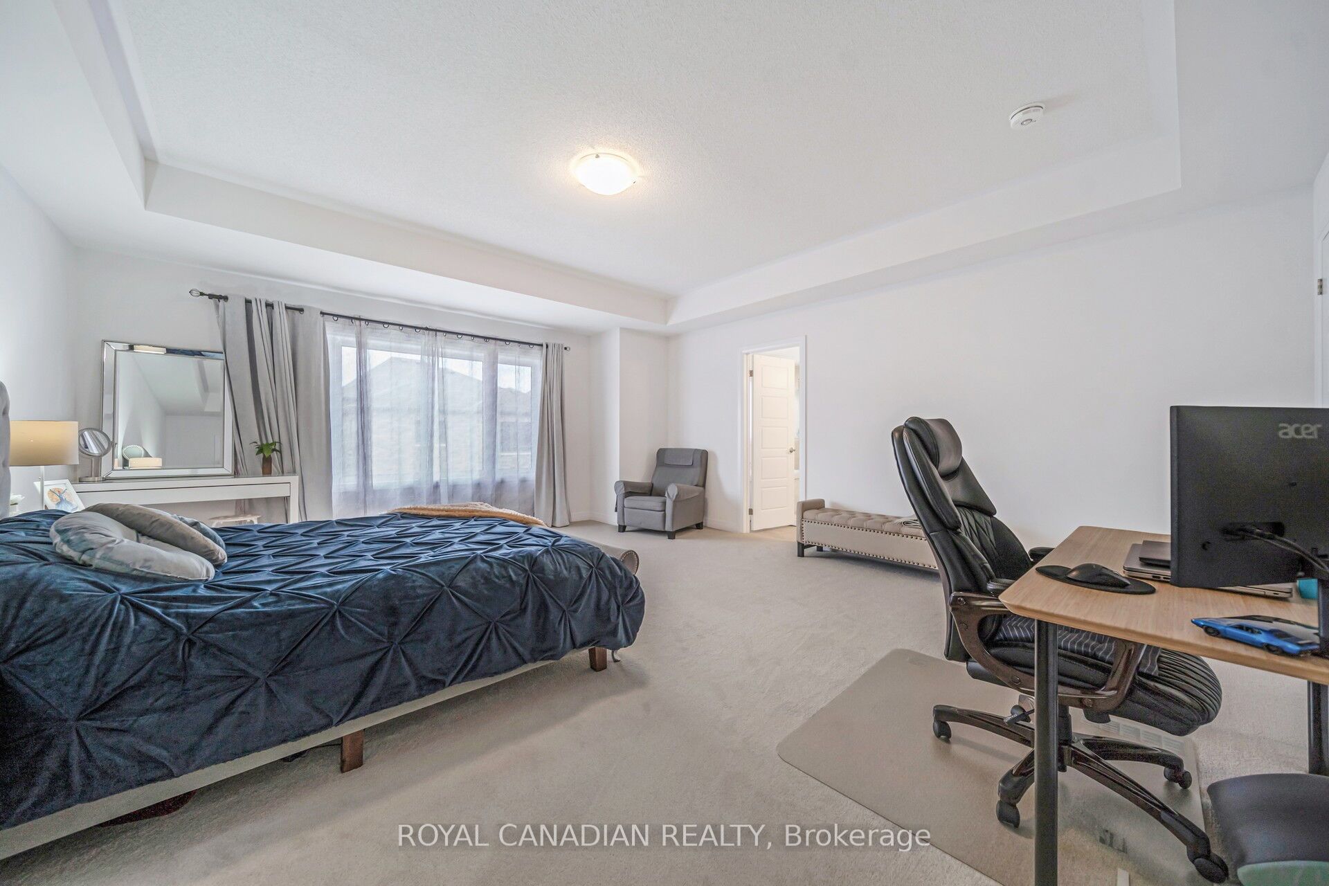 87 Soules Square Property Photo 38