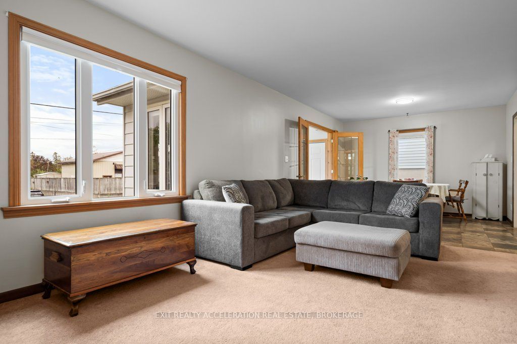 66 North Park Gardens Property Photo 10
