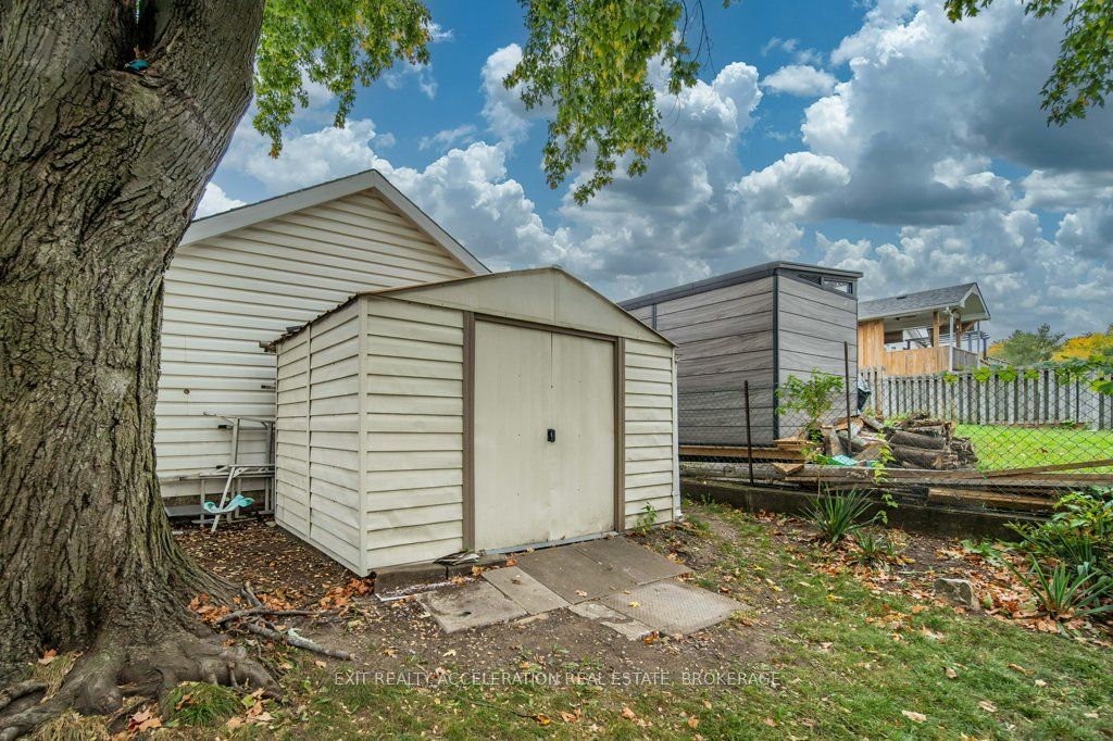 66 North Park Gardens Property Photo 44