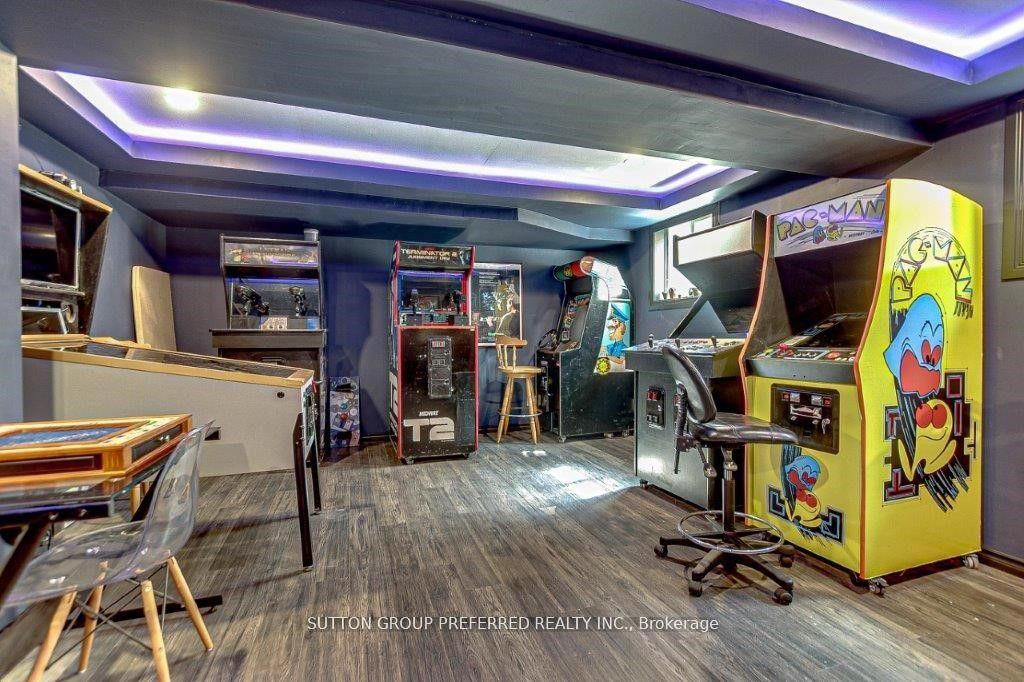 73 Fifth Avenue Property Photo 40