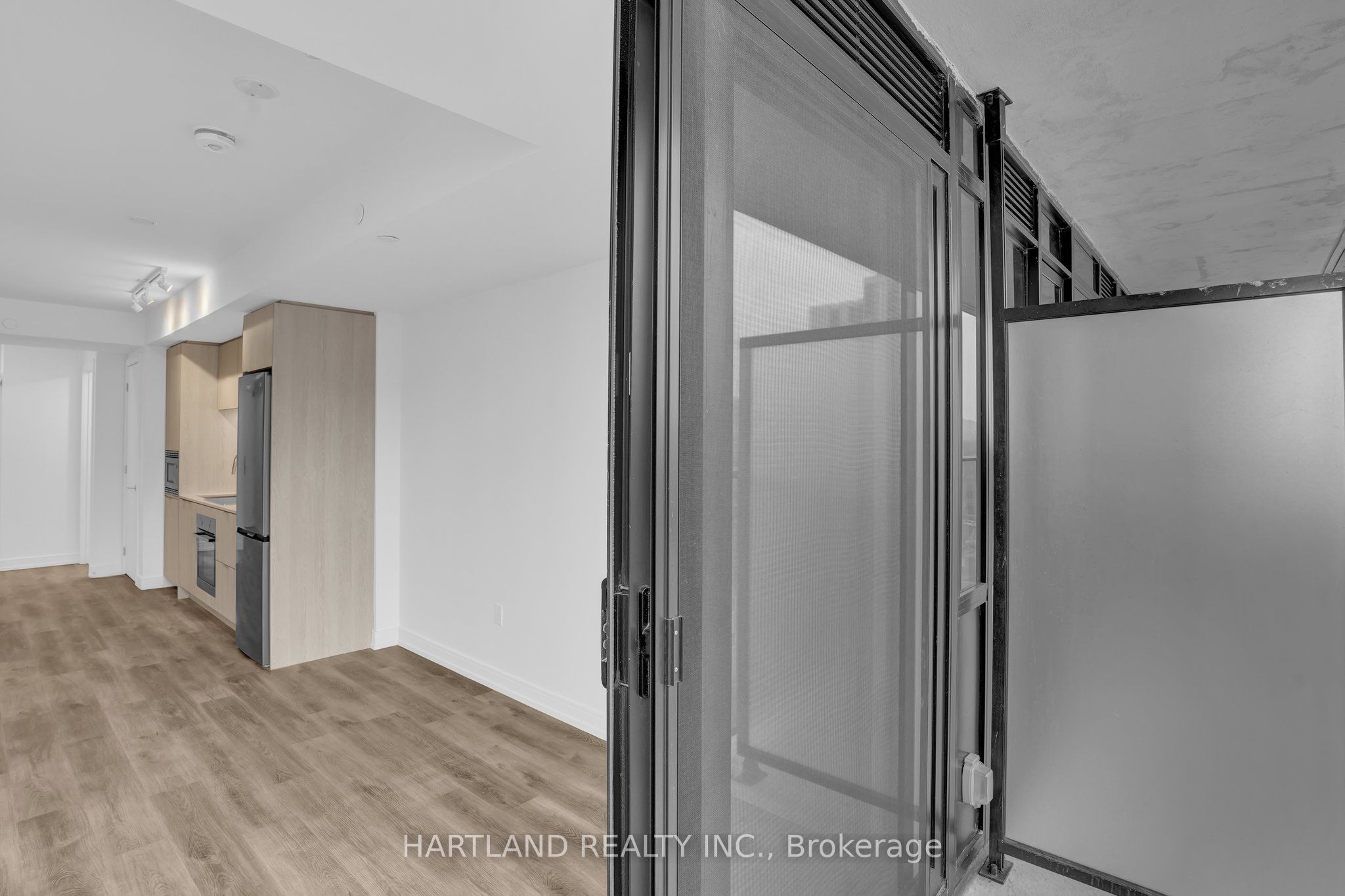 1 Jarvis Street 928 Property Photo 6