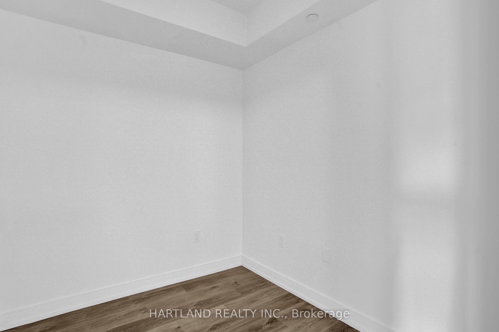 1 Jarvis Street 928 Property Photo 11