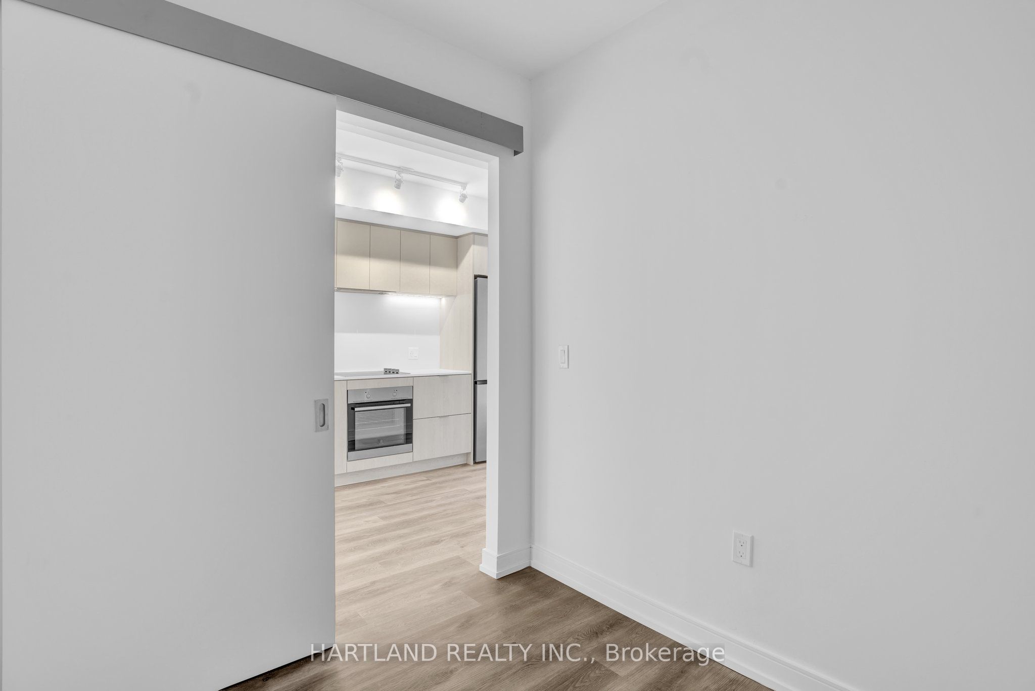 1 Jarvis Street 928 Property Photo 12
