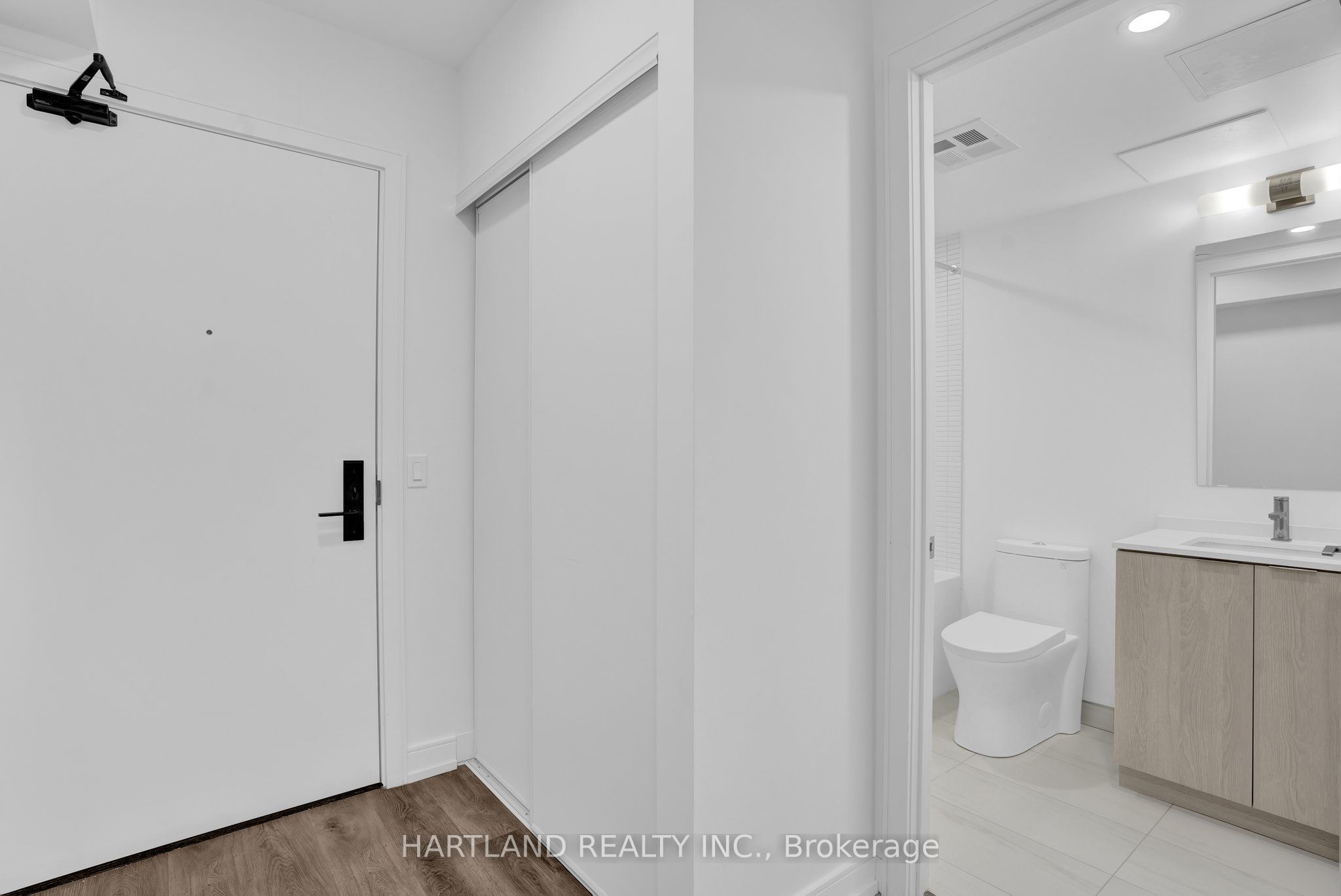 1 Jarvis Street 928 Property Photo 15