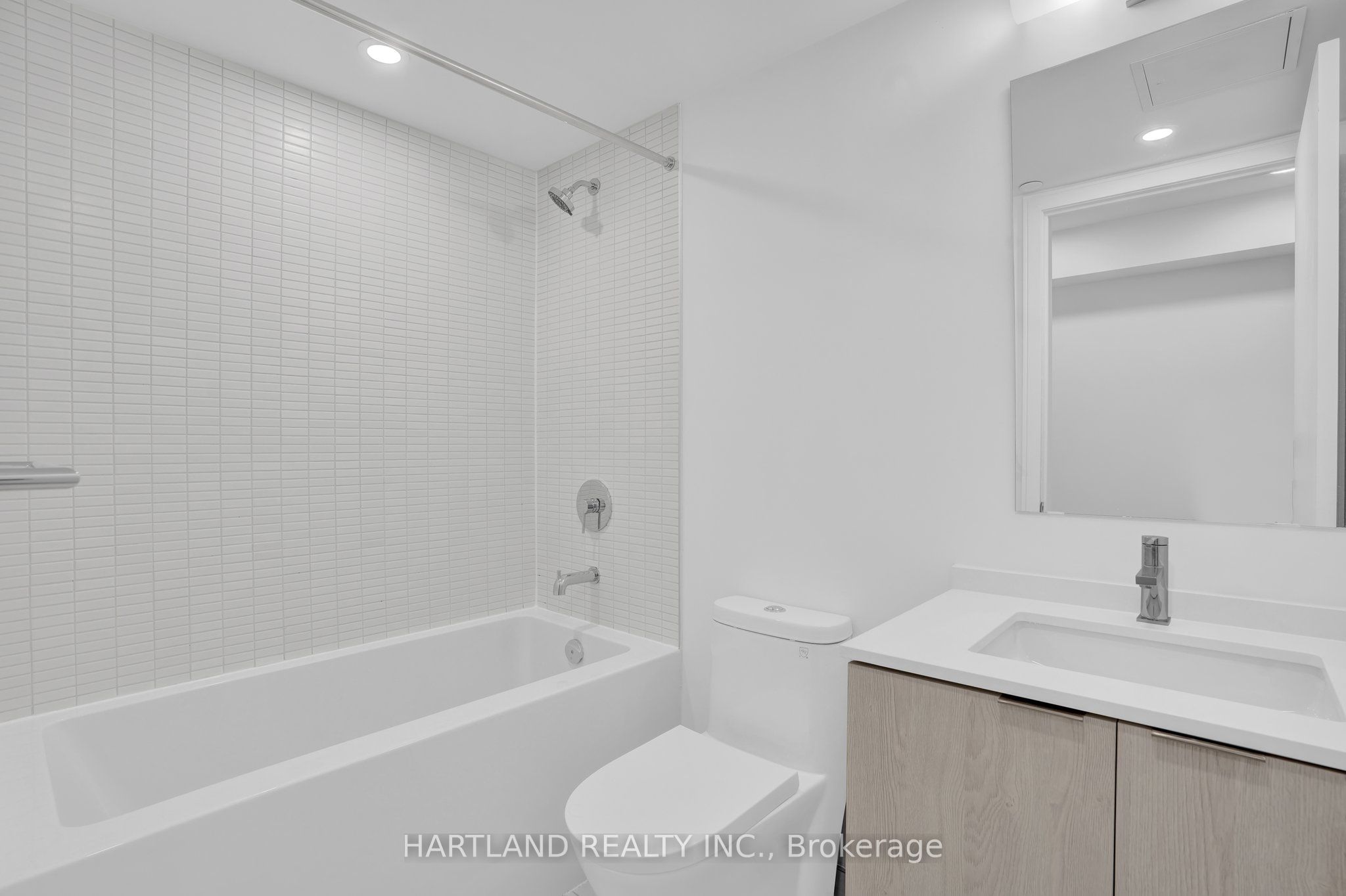 1 Jarvis Street 928 Property Photo 16
