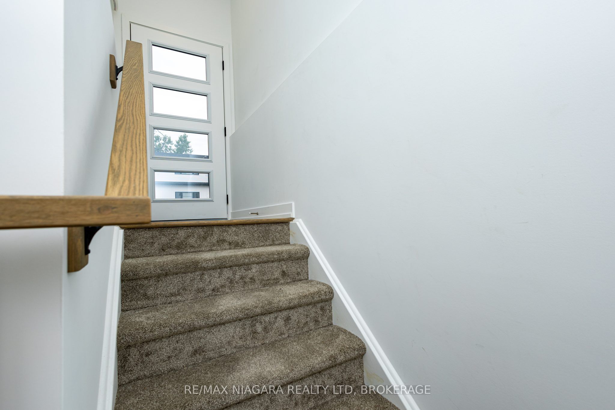 4263 Fourth Avenue Property Photo 2