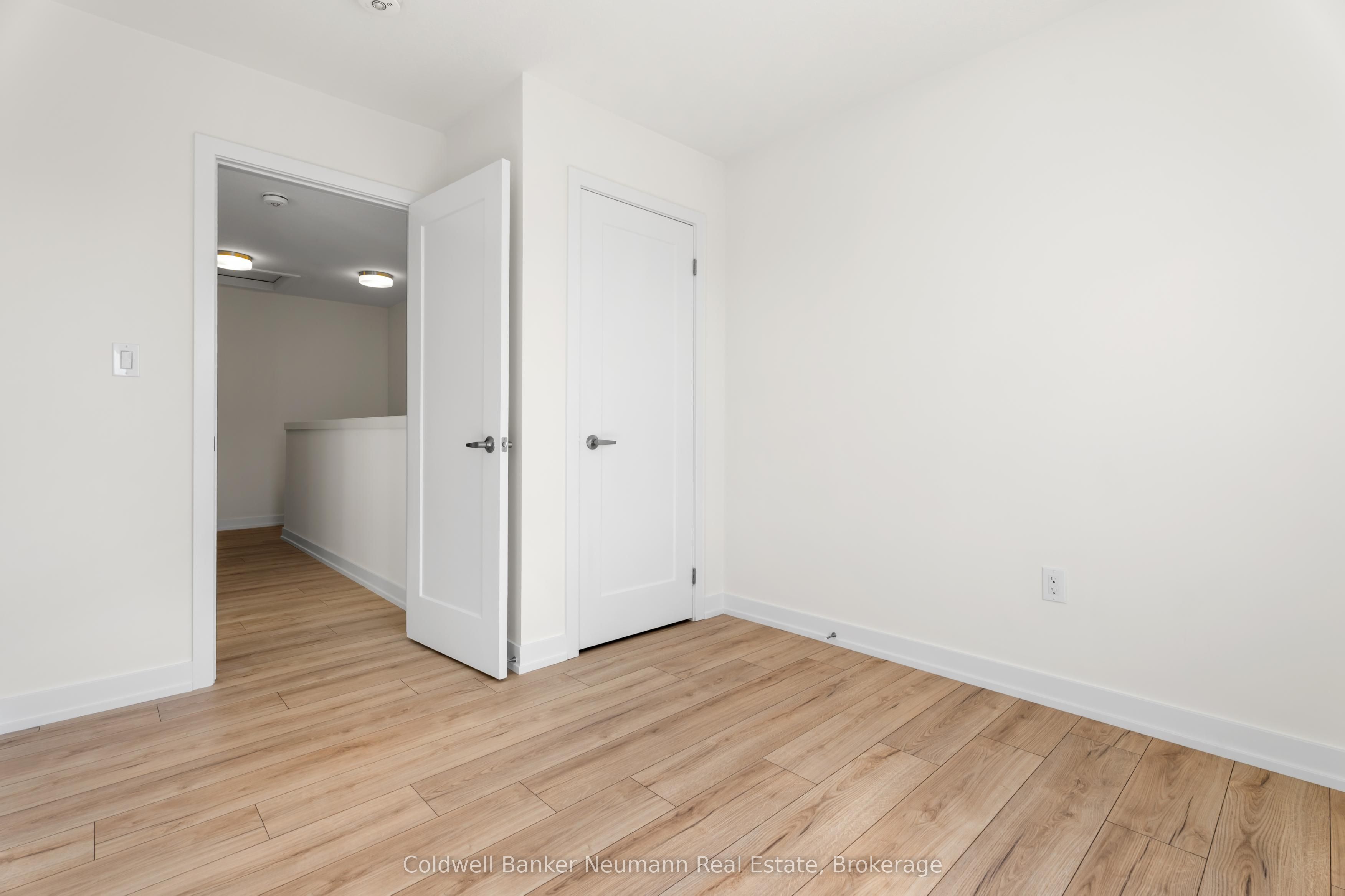 940 St David Street N 51 Property Photo 18
