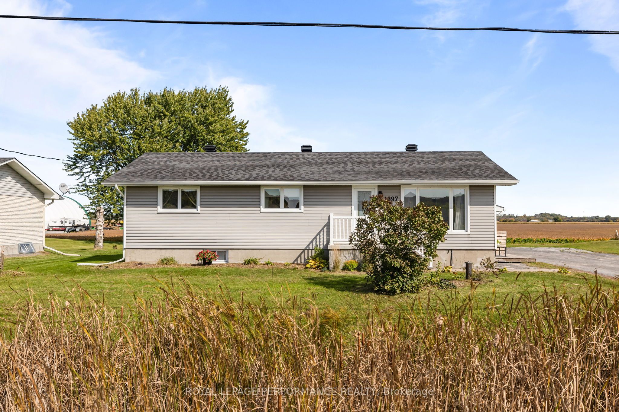 1897 Champlain Road Property Photo 2