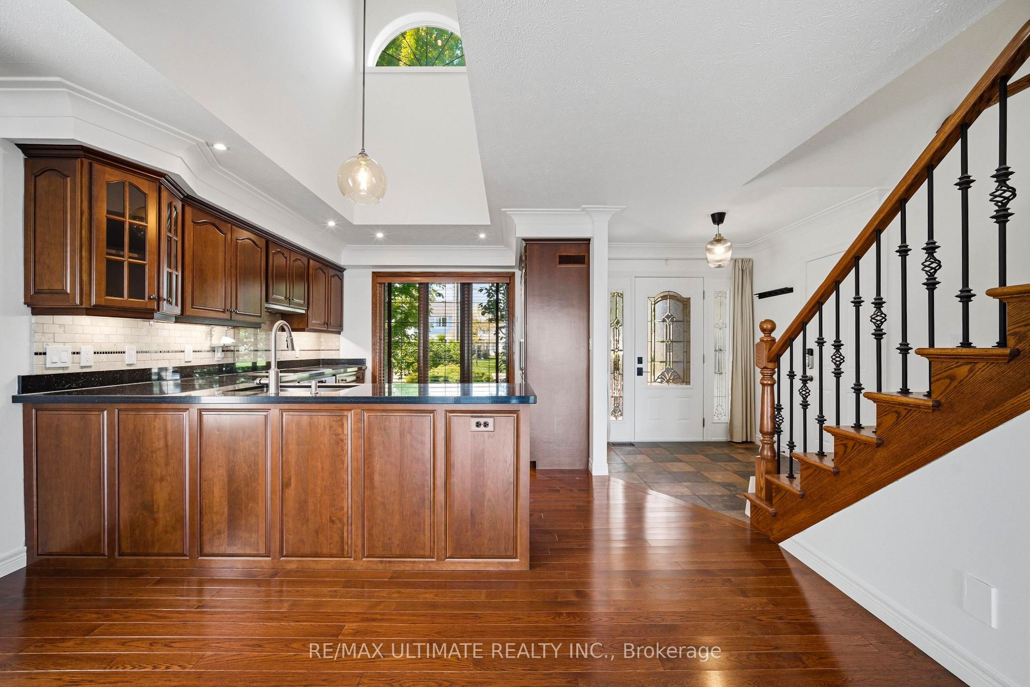 104 Brown Street Property Photo 4