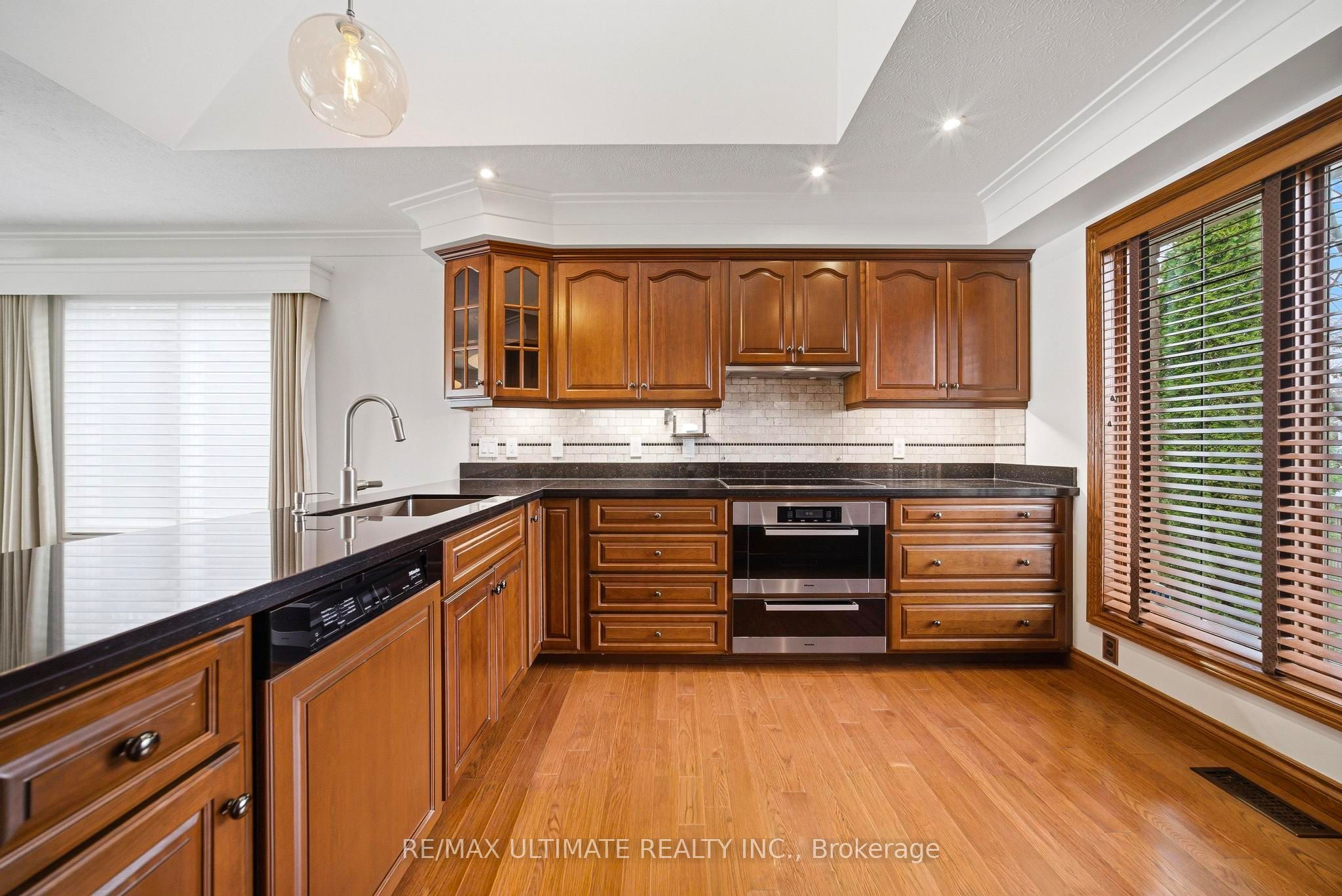 104 Brown Street Property Photo 5