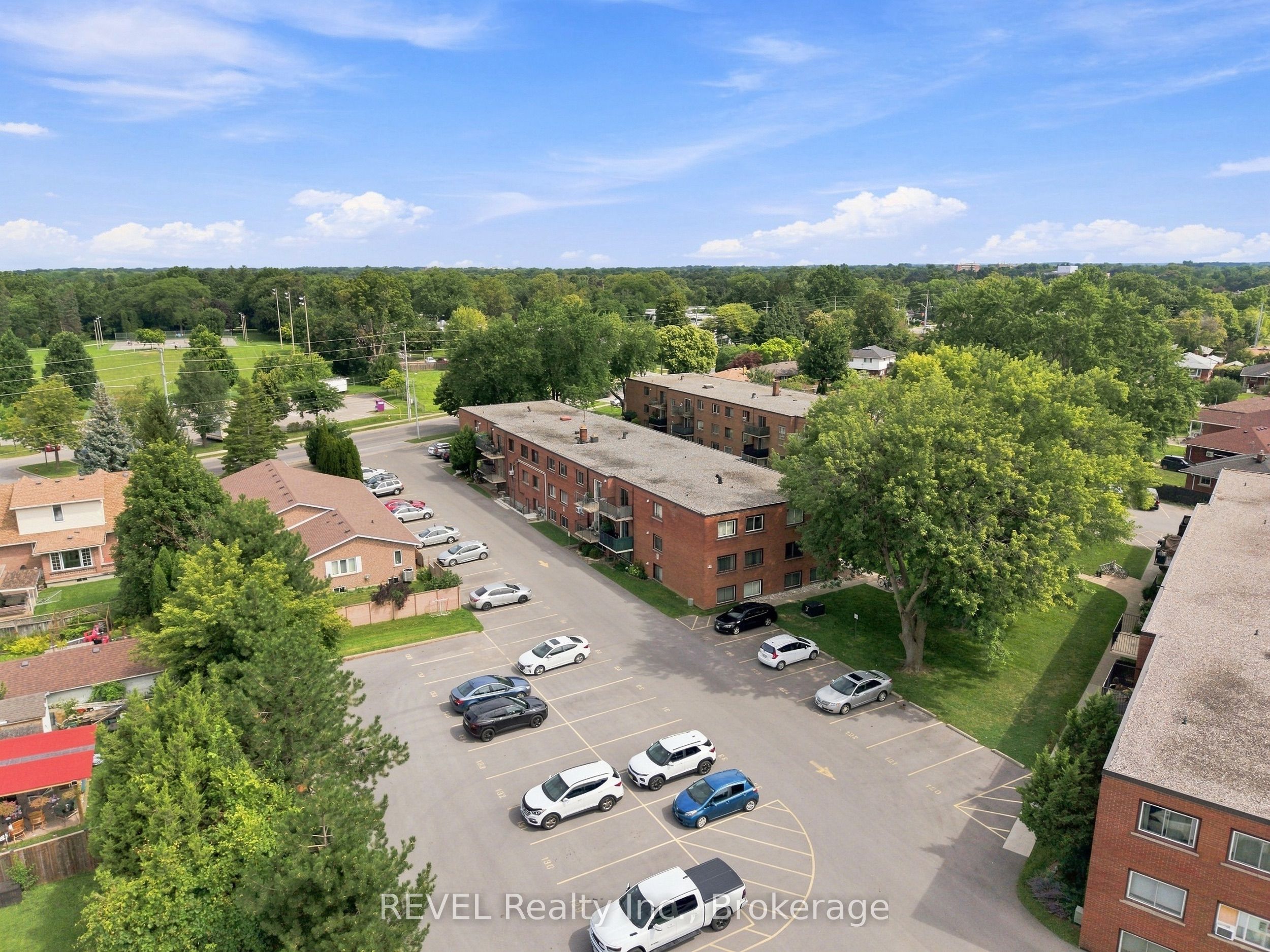 450 Carlton Street 3 Property Photo 1