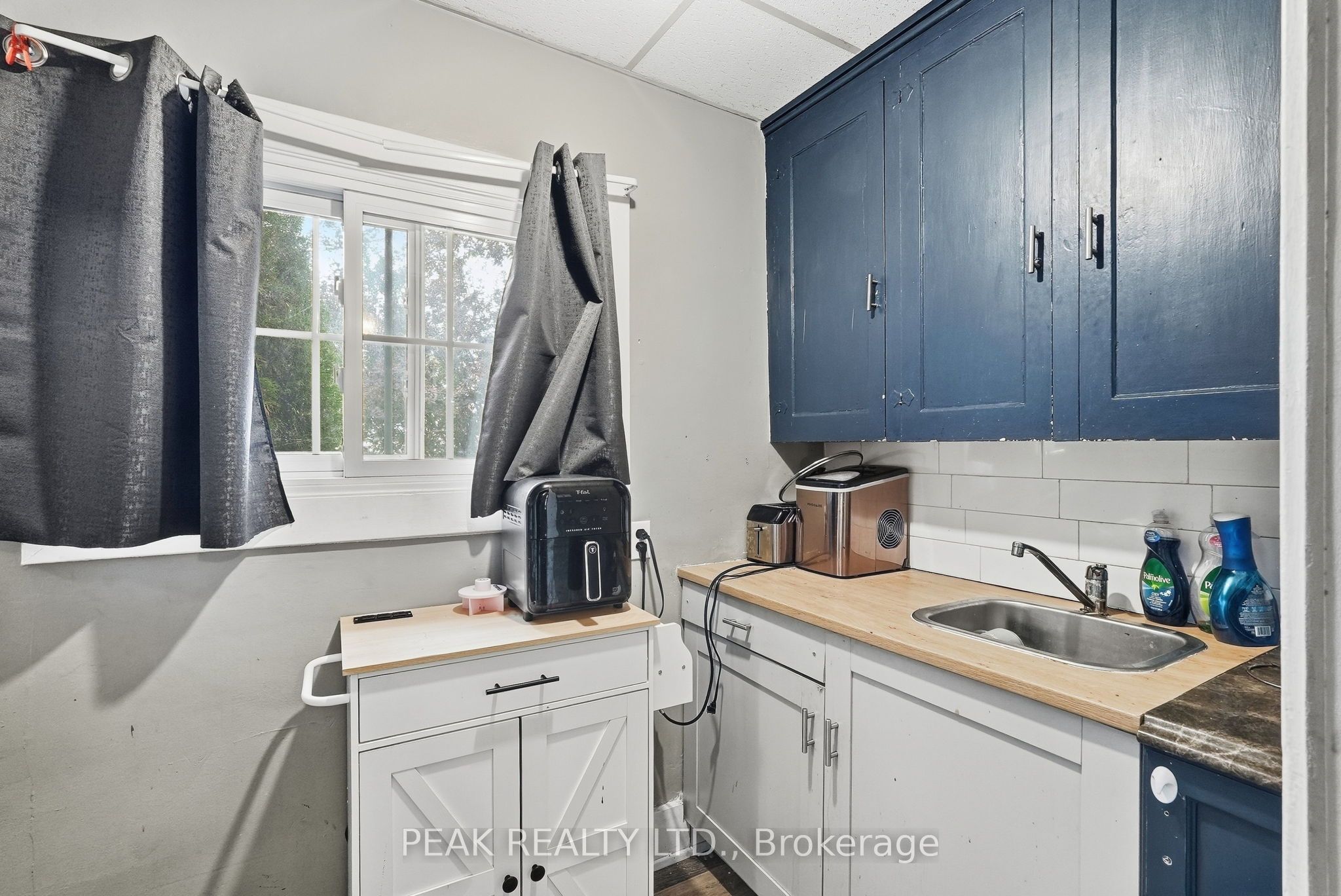 107 Cayley Street Property Photo 36