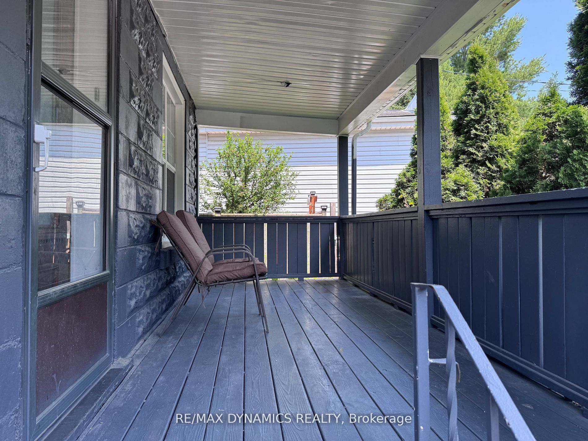 5463 Palmer Avenue Property Photo 6