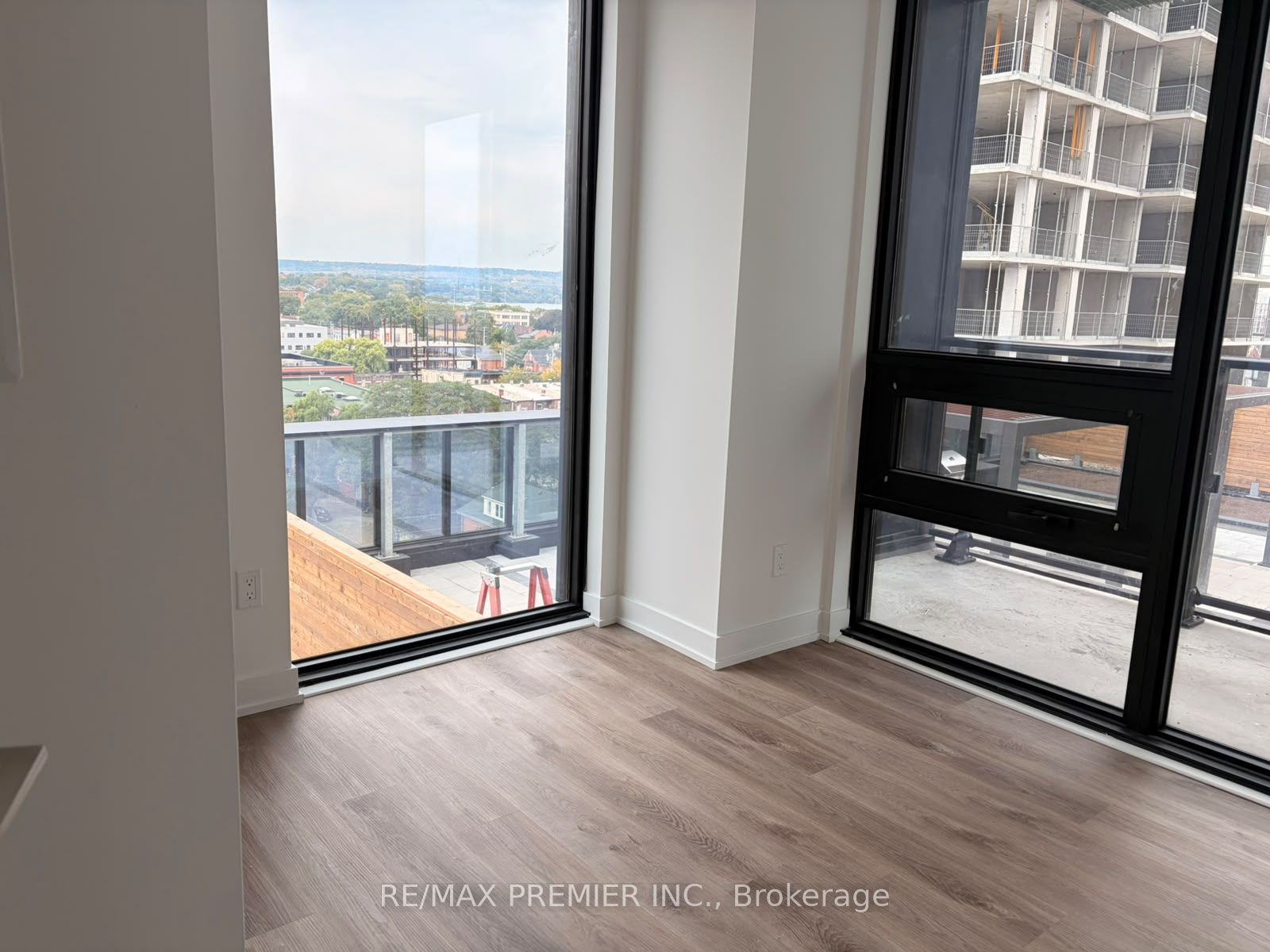 91 John Street 1008 Property Photo 7
