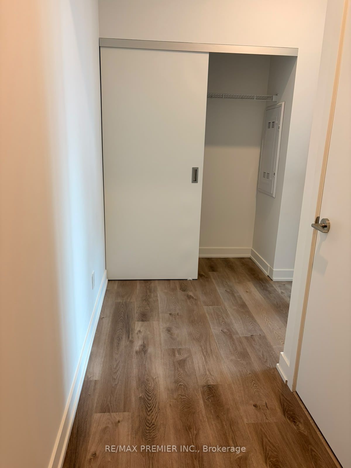 91 John Street 1008 Property Photo 14