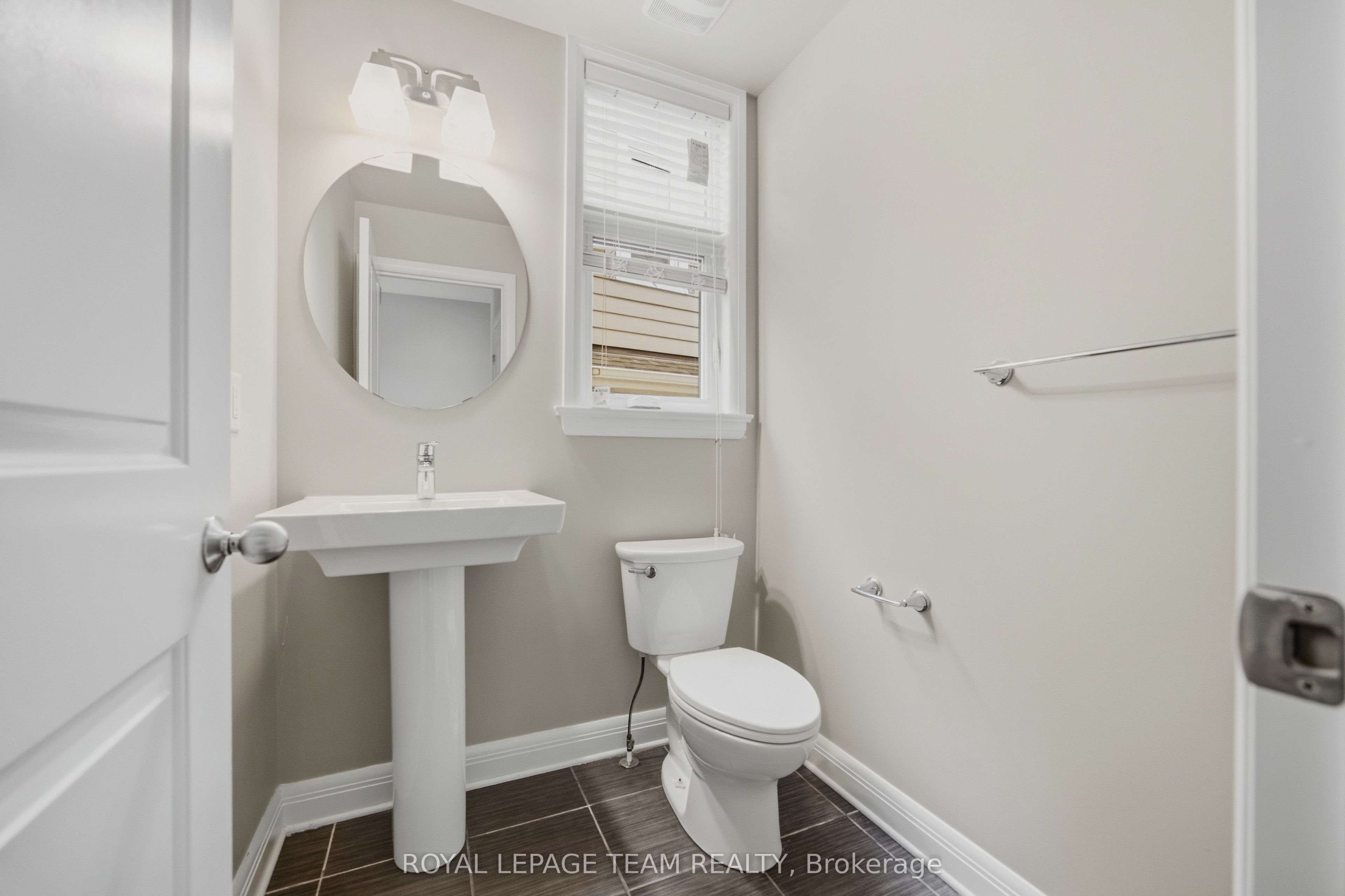 373 Huntsville Drive Property Photo 9