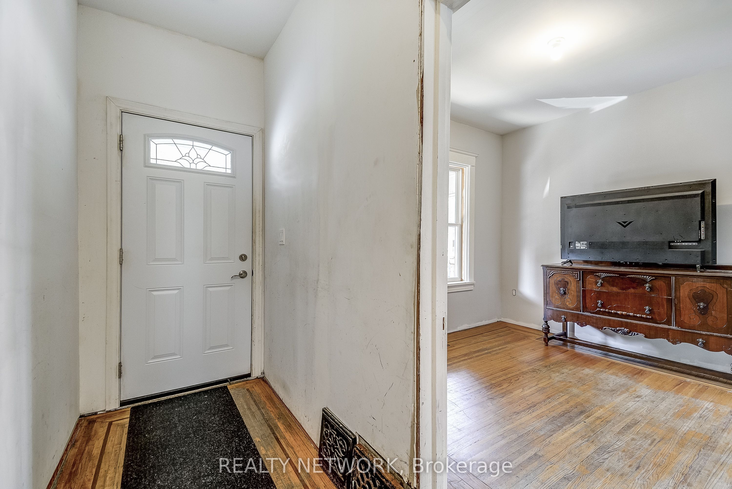 11 Elm Street Property Photo 5