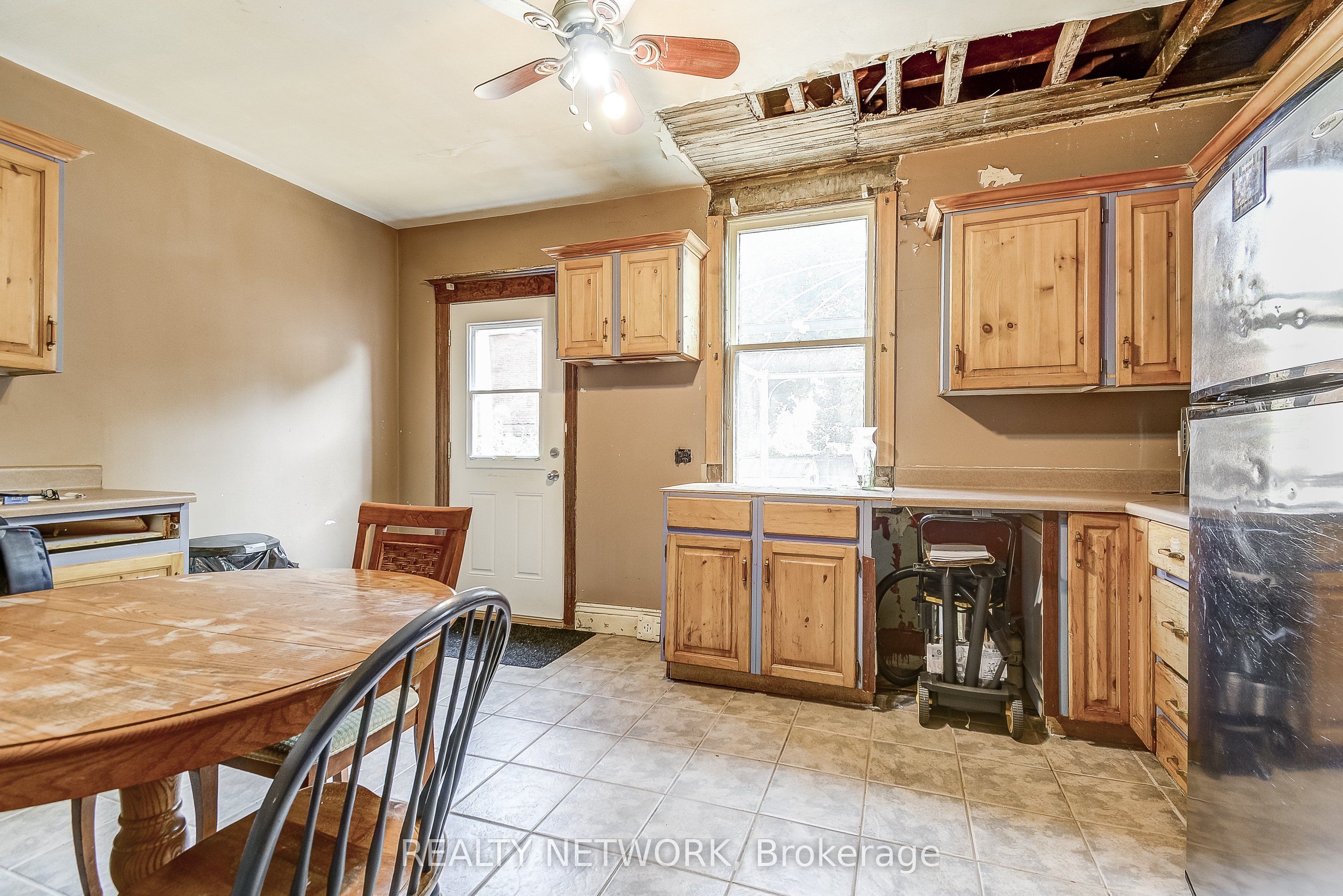 11 Elm Street Property Photo 12