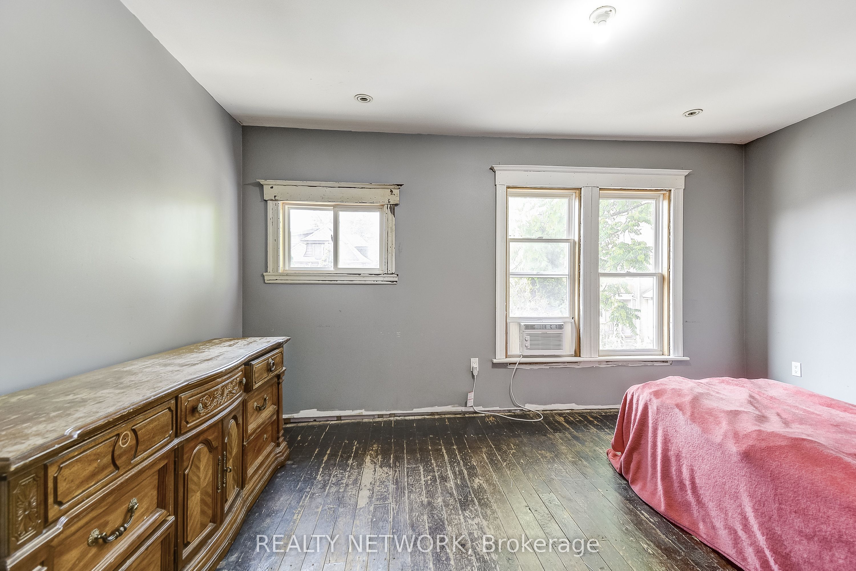 11 Elm Street Property Photo 17