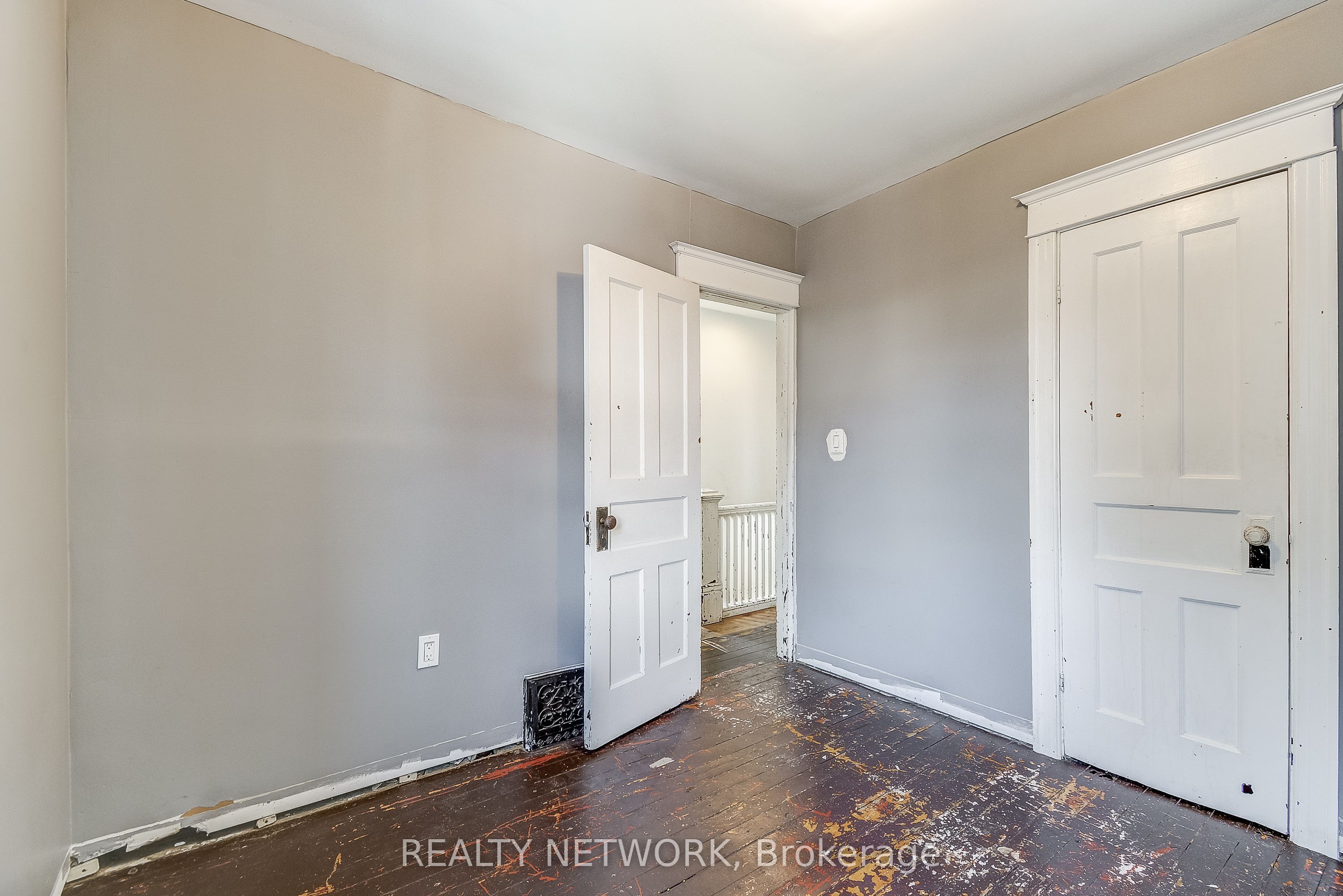 11 Elm Street Property Photo 19