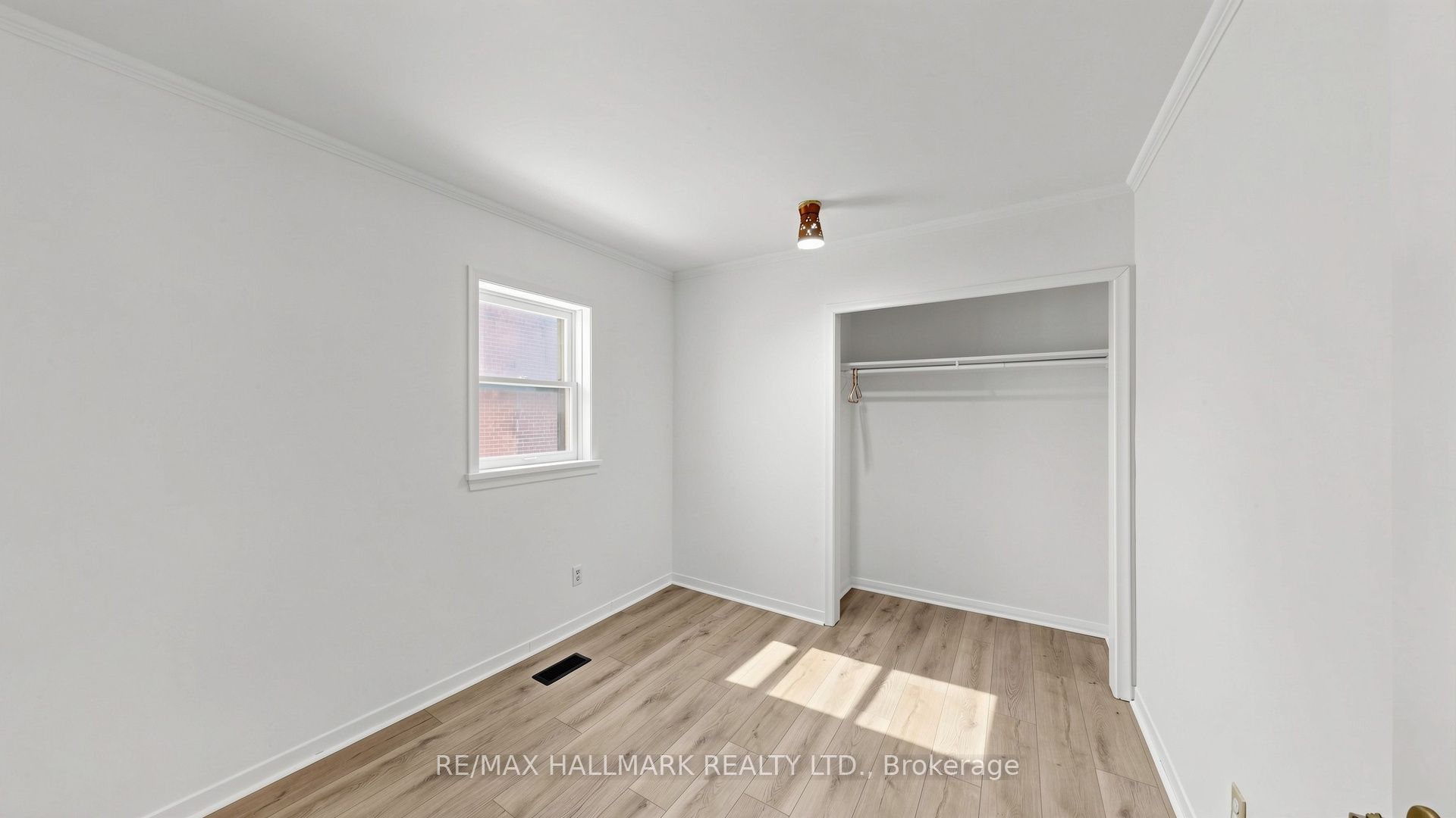 86 Queen Street Property Photo 23