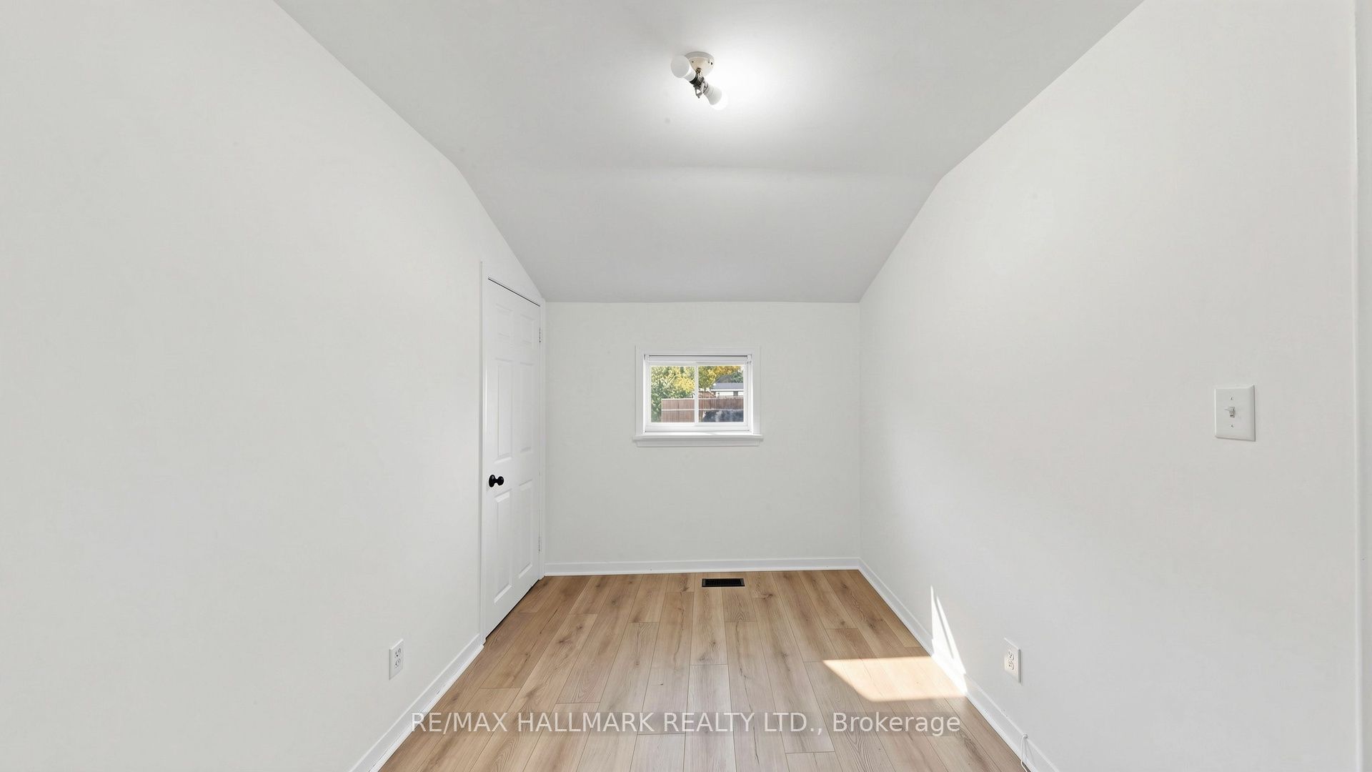 86 Queen Street Property Photo 26