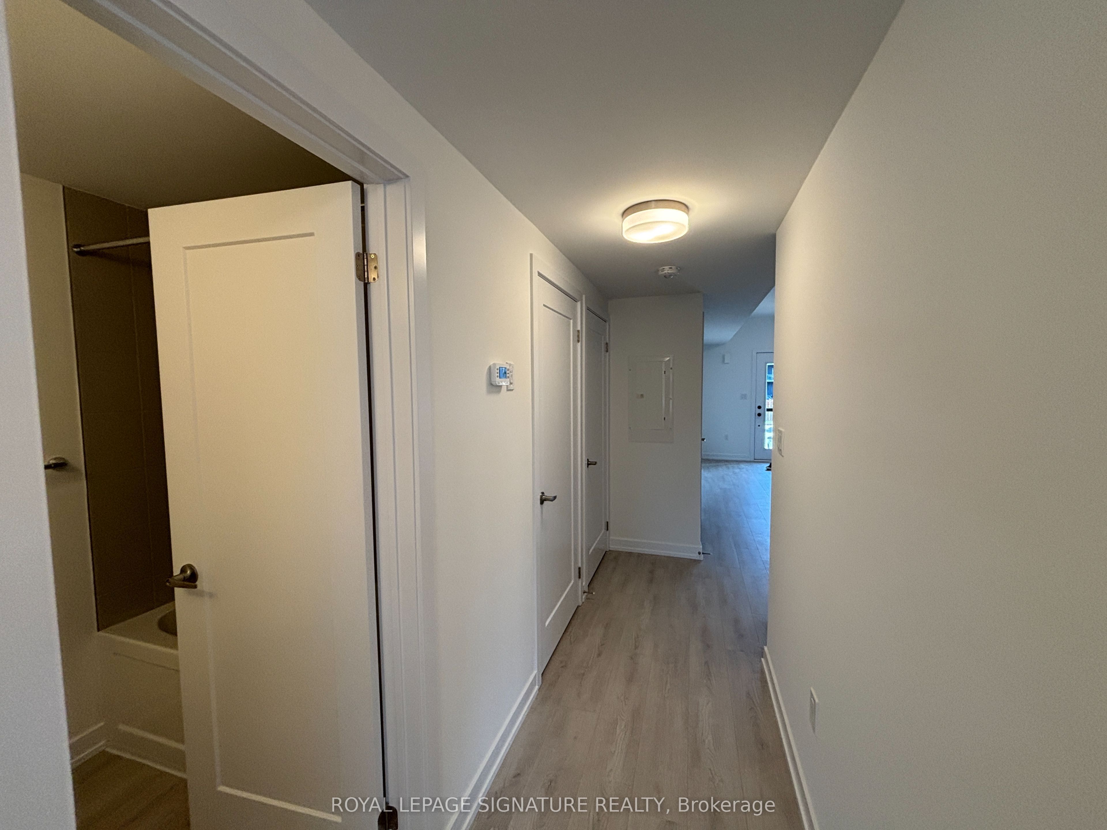 42 Lowes Road W 16 Property Photo 10