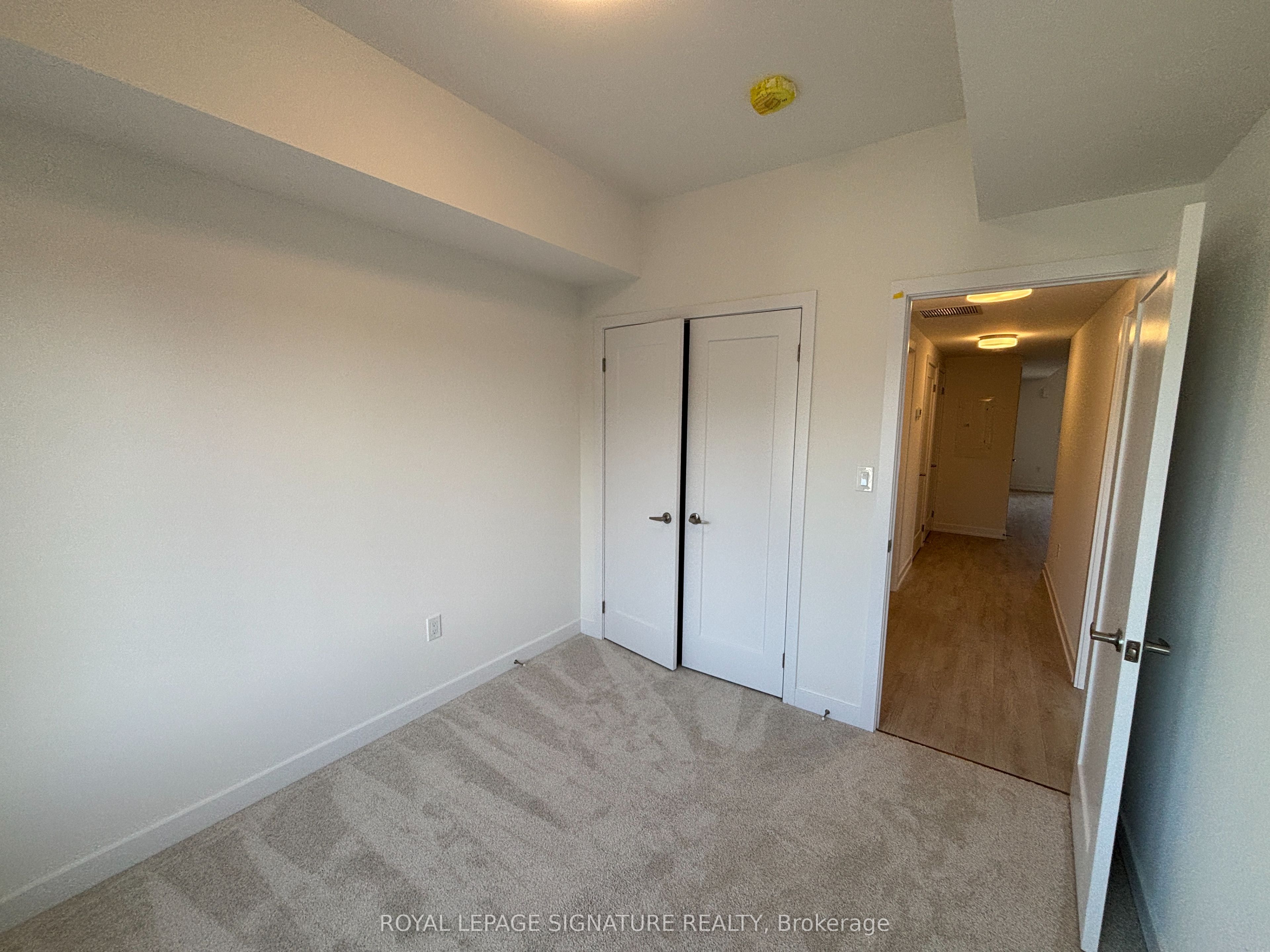 42 Lowes Road W 16 Property Photo 12