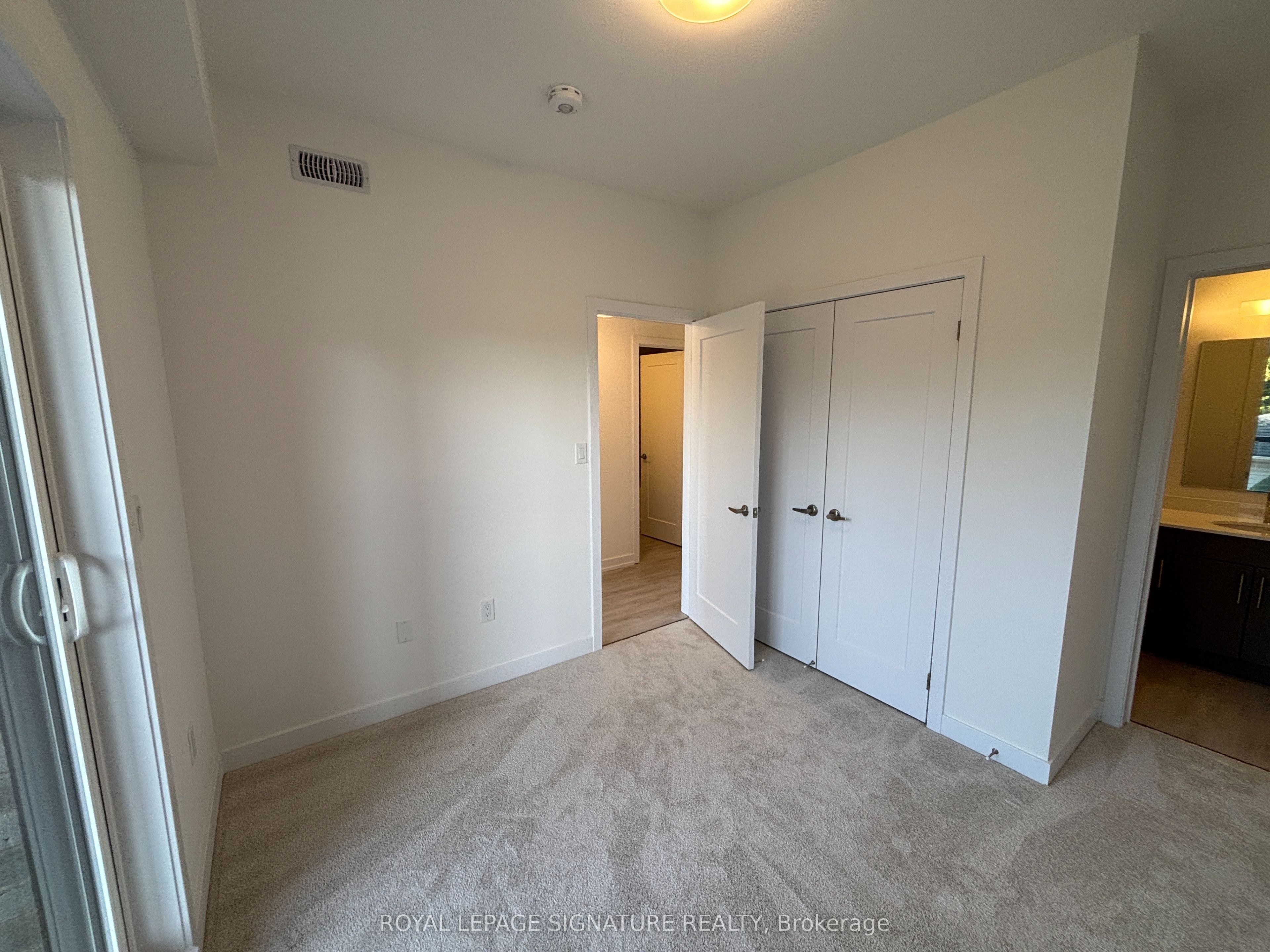 42 Lowes Road W 16 Property Photo 17