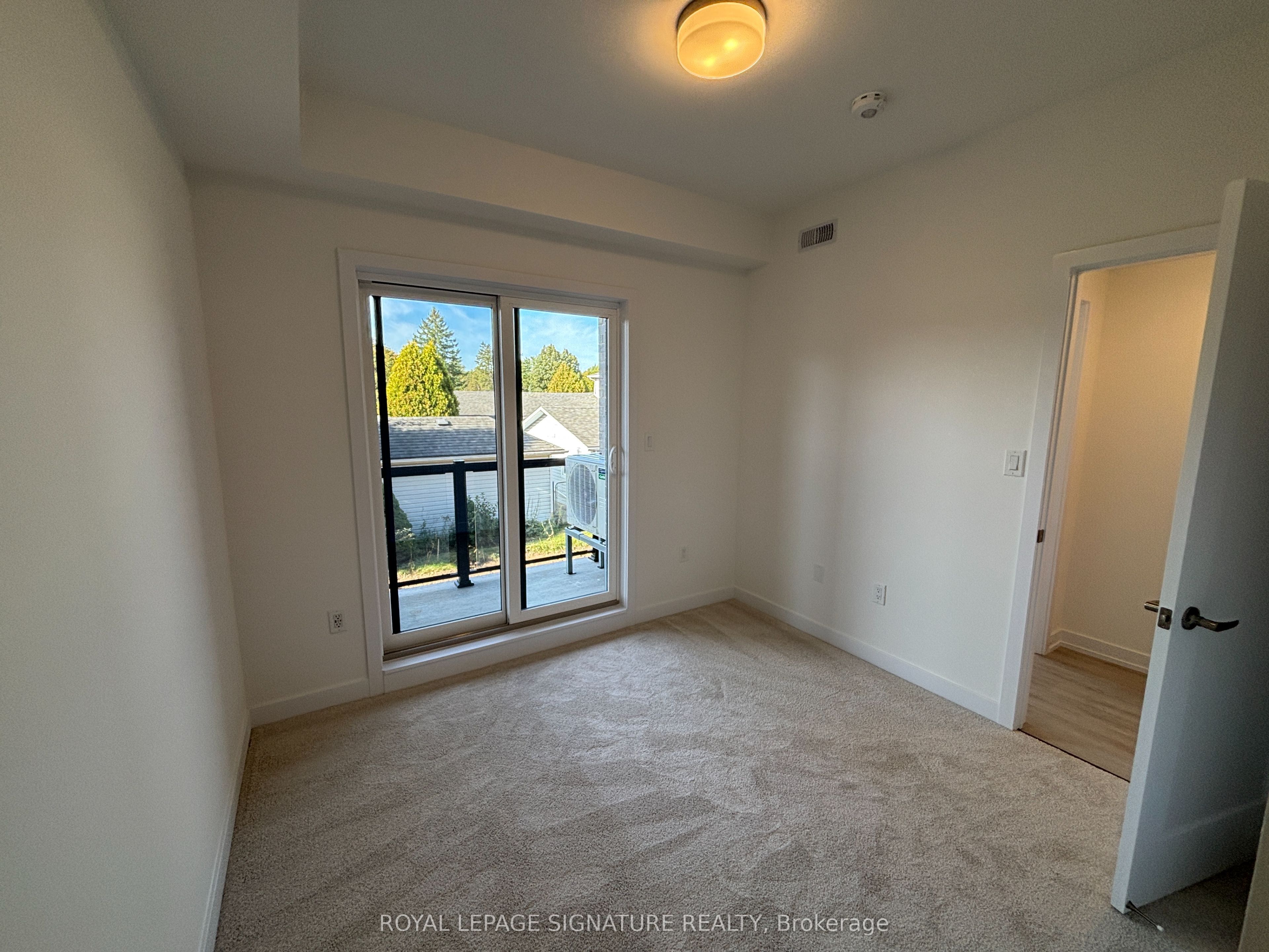 42 Lowes Road W 16 Property Photo 18