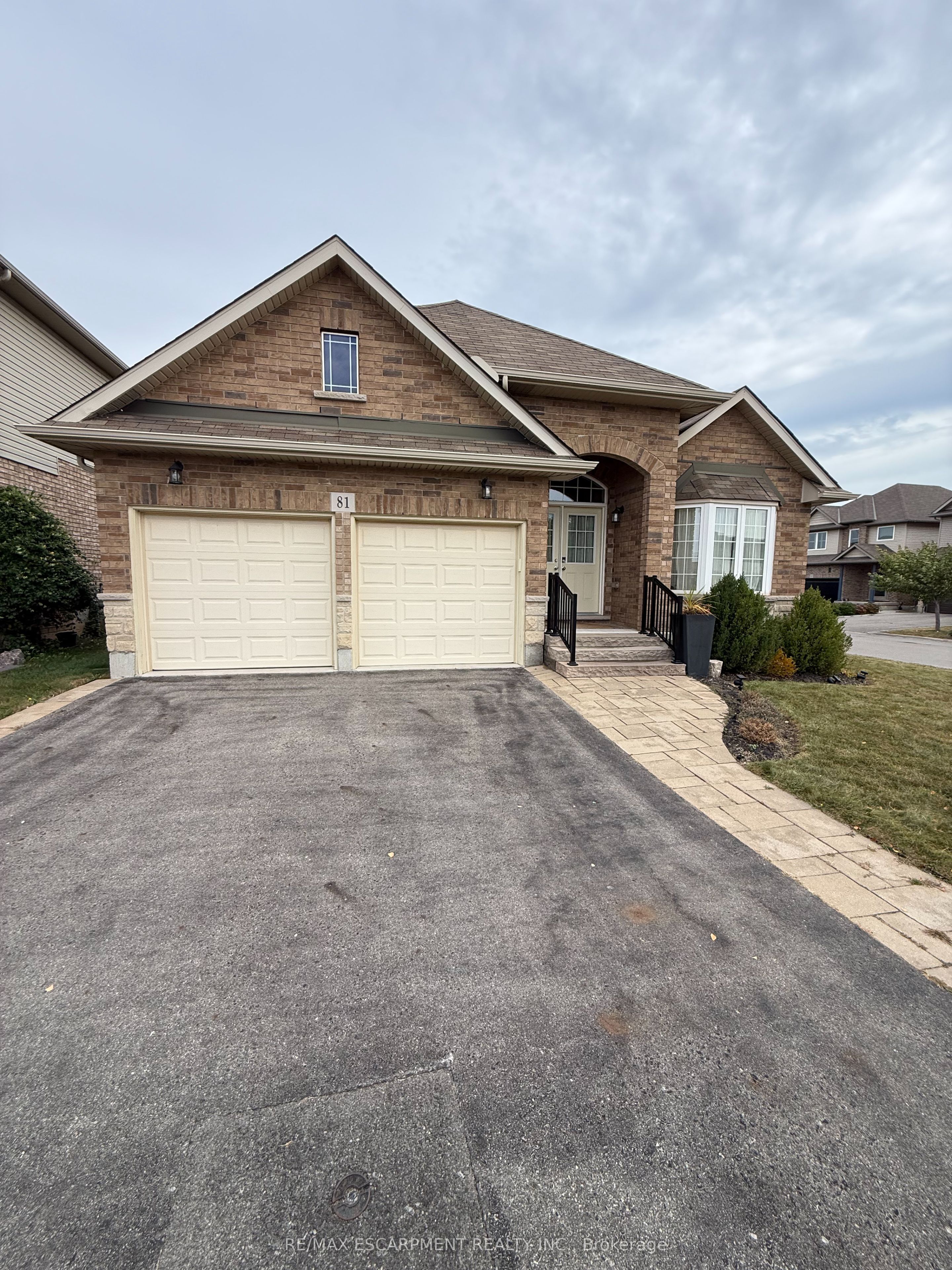 81 Bellagio Avenue Property Photo 2