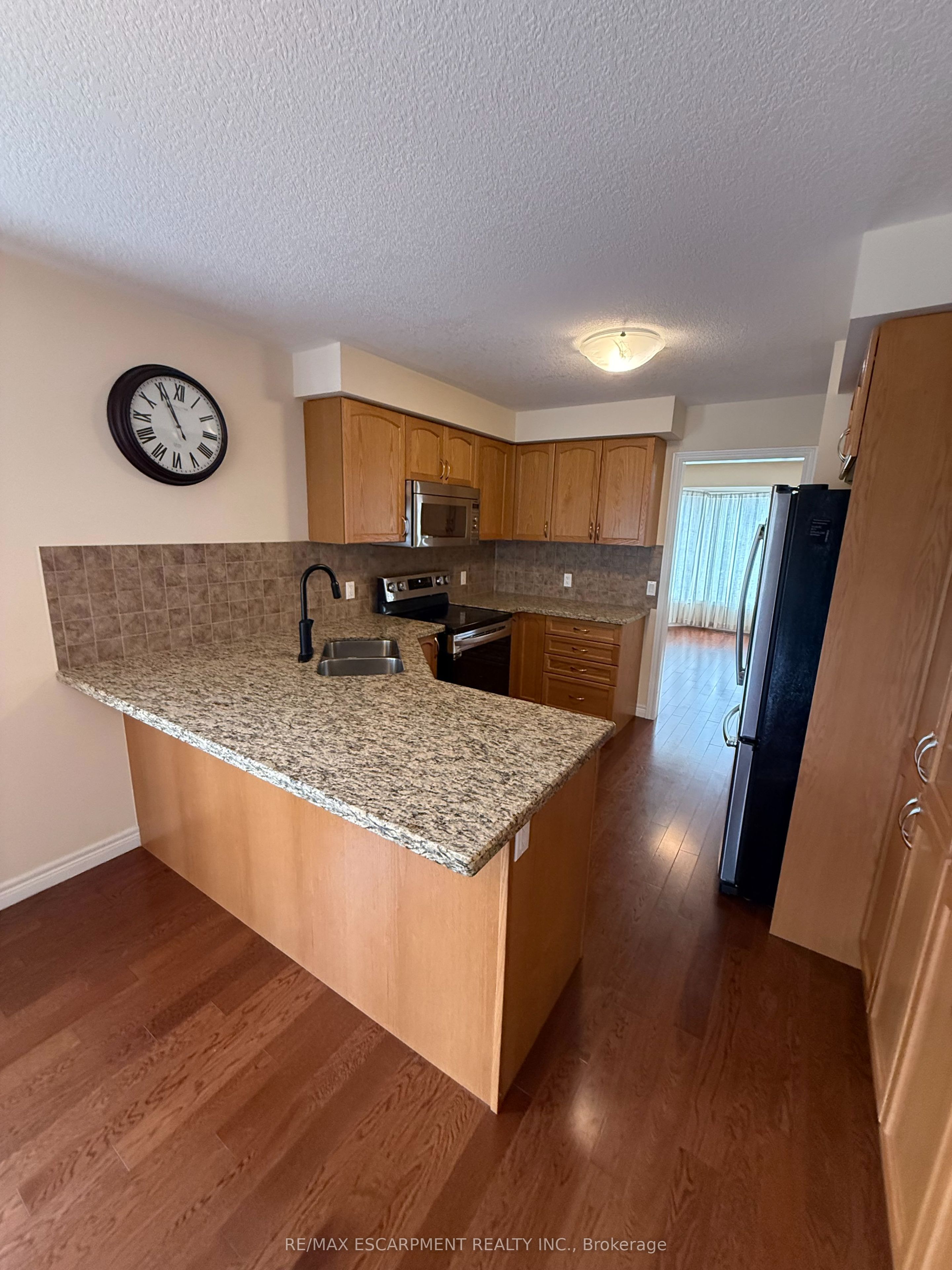 81 Bellagio Avenue Property Photo 14