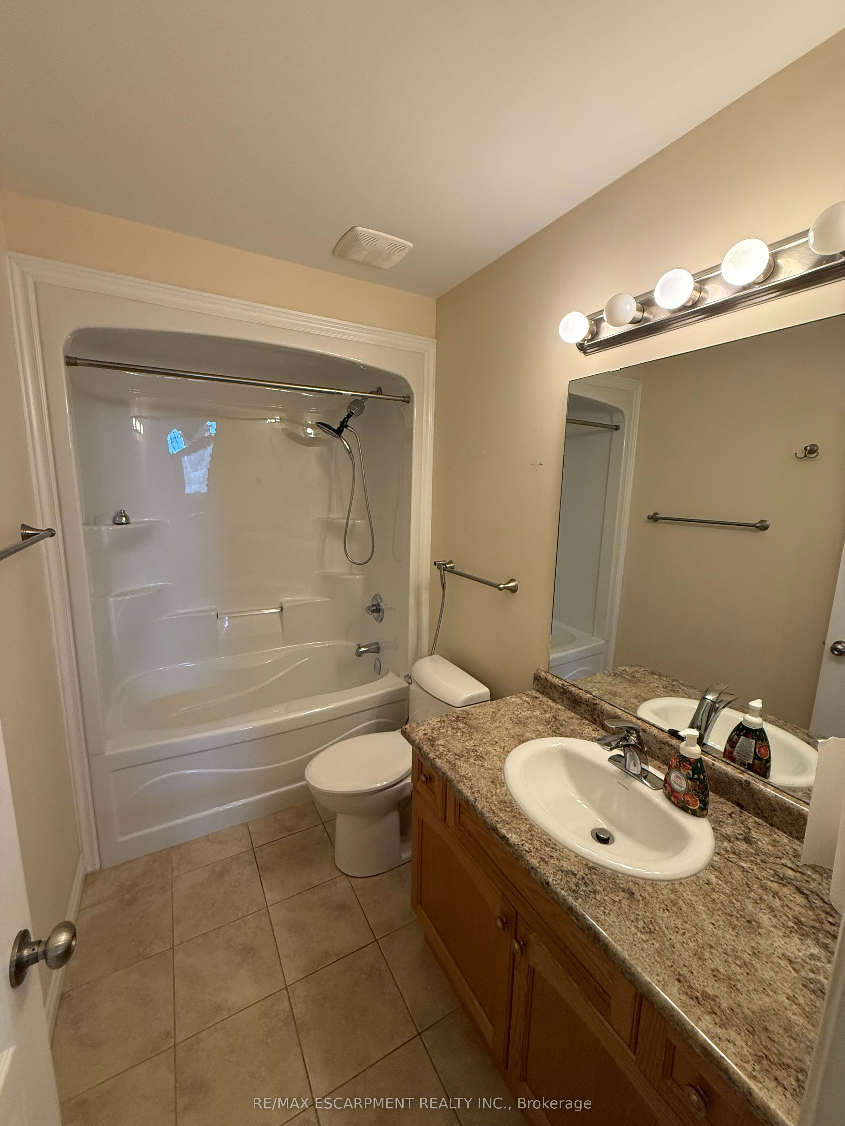 81 Bellagio Avenue Property Photo 20