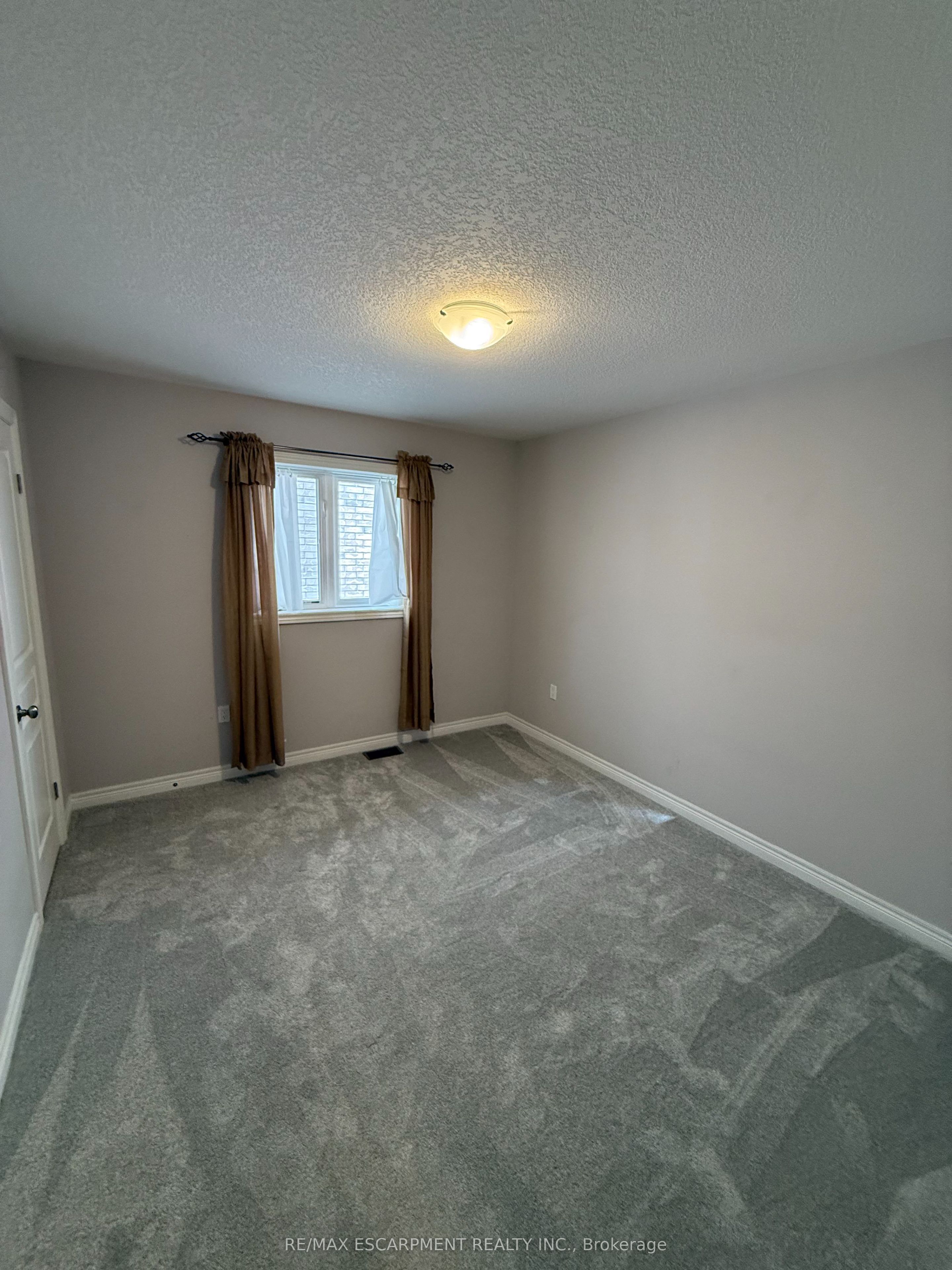 81 Bellagio Avenue Property Photo 24