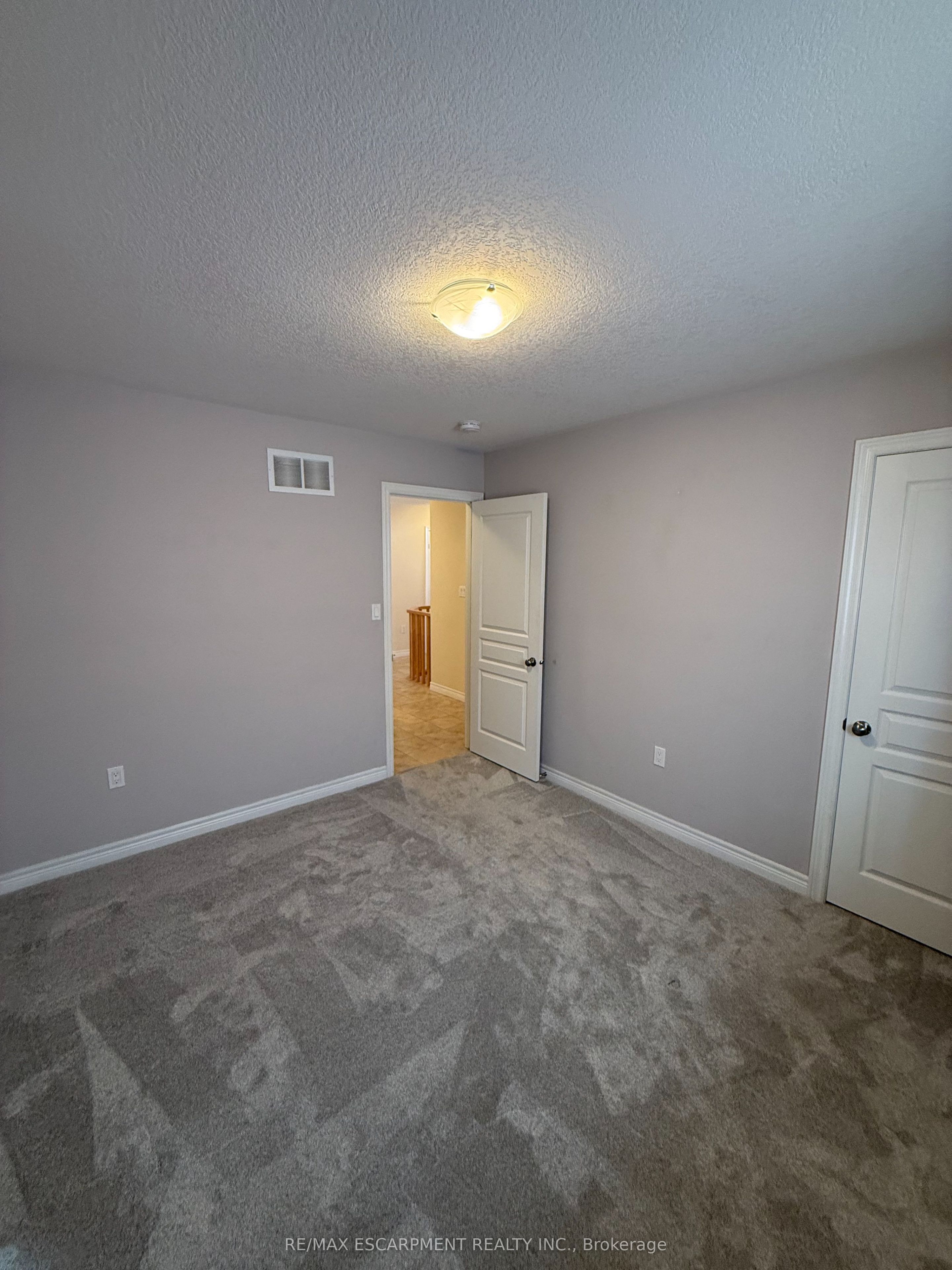 81 Bellagio Avenue Property Photo 26