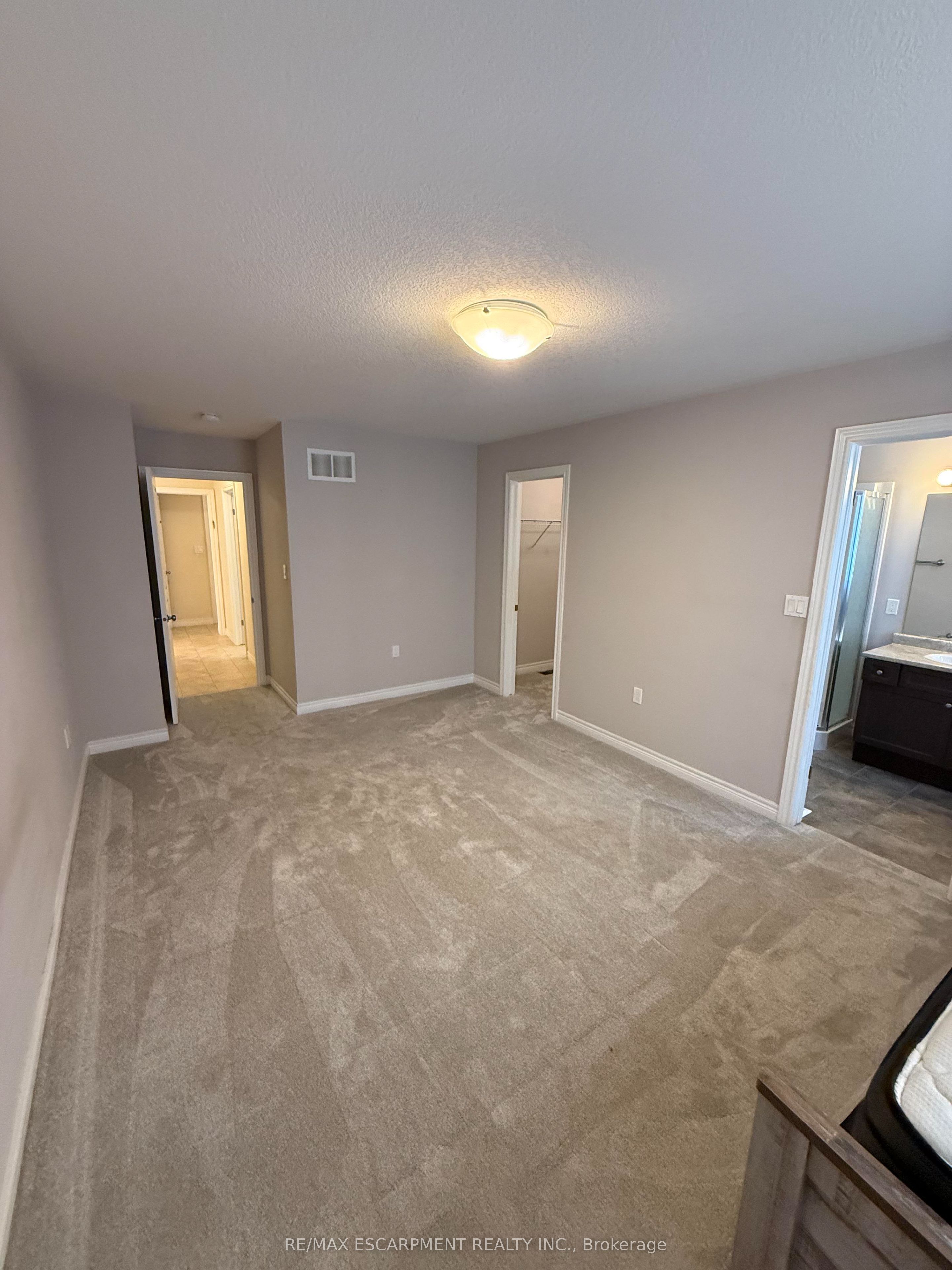 81 Bellagio Avenue Property Photo 27