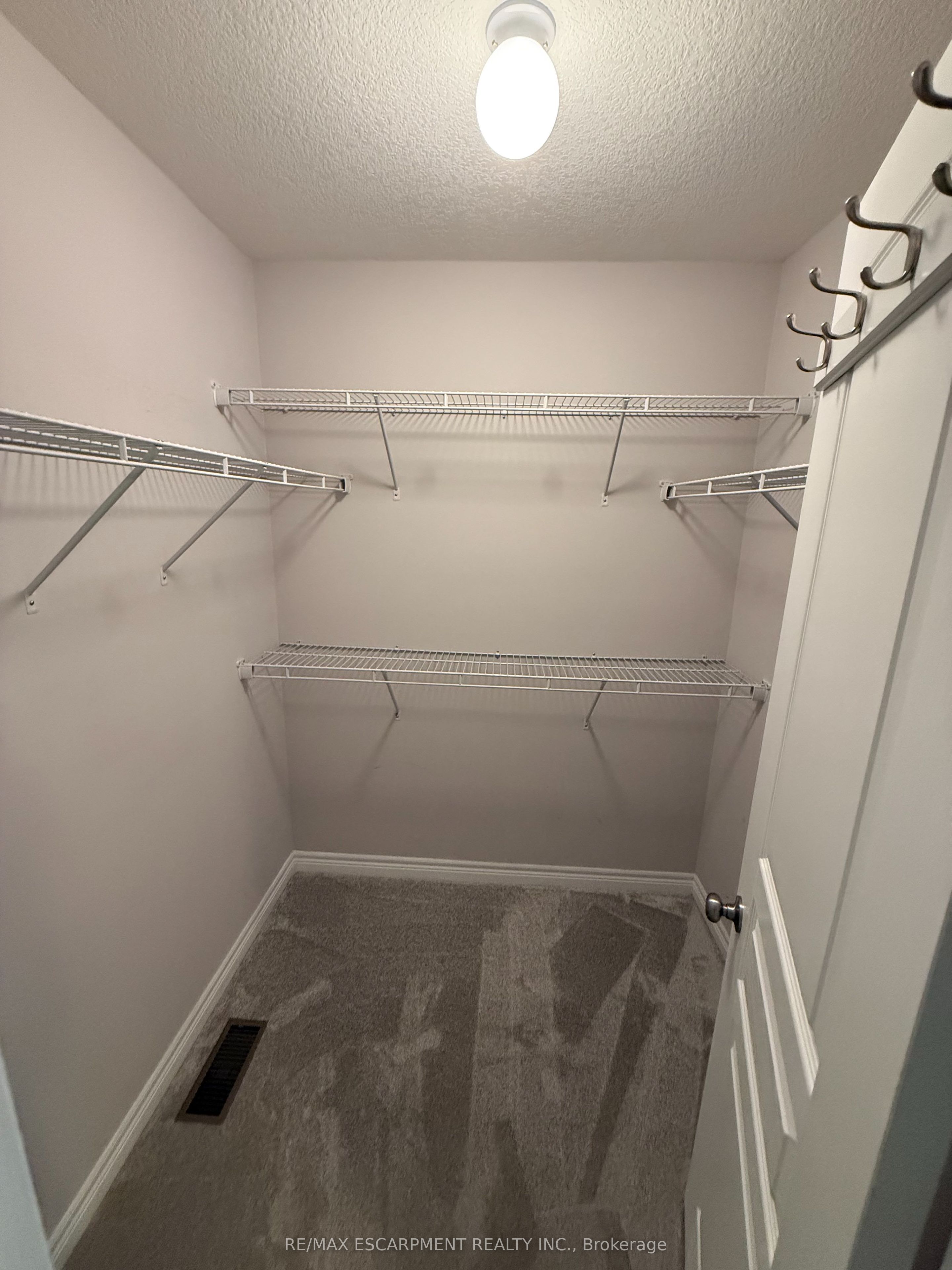 81 Bellagio Avenue Property Photo 29
