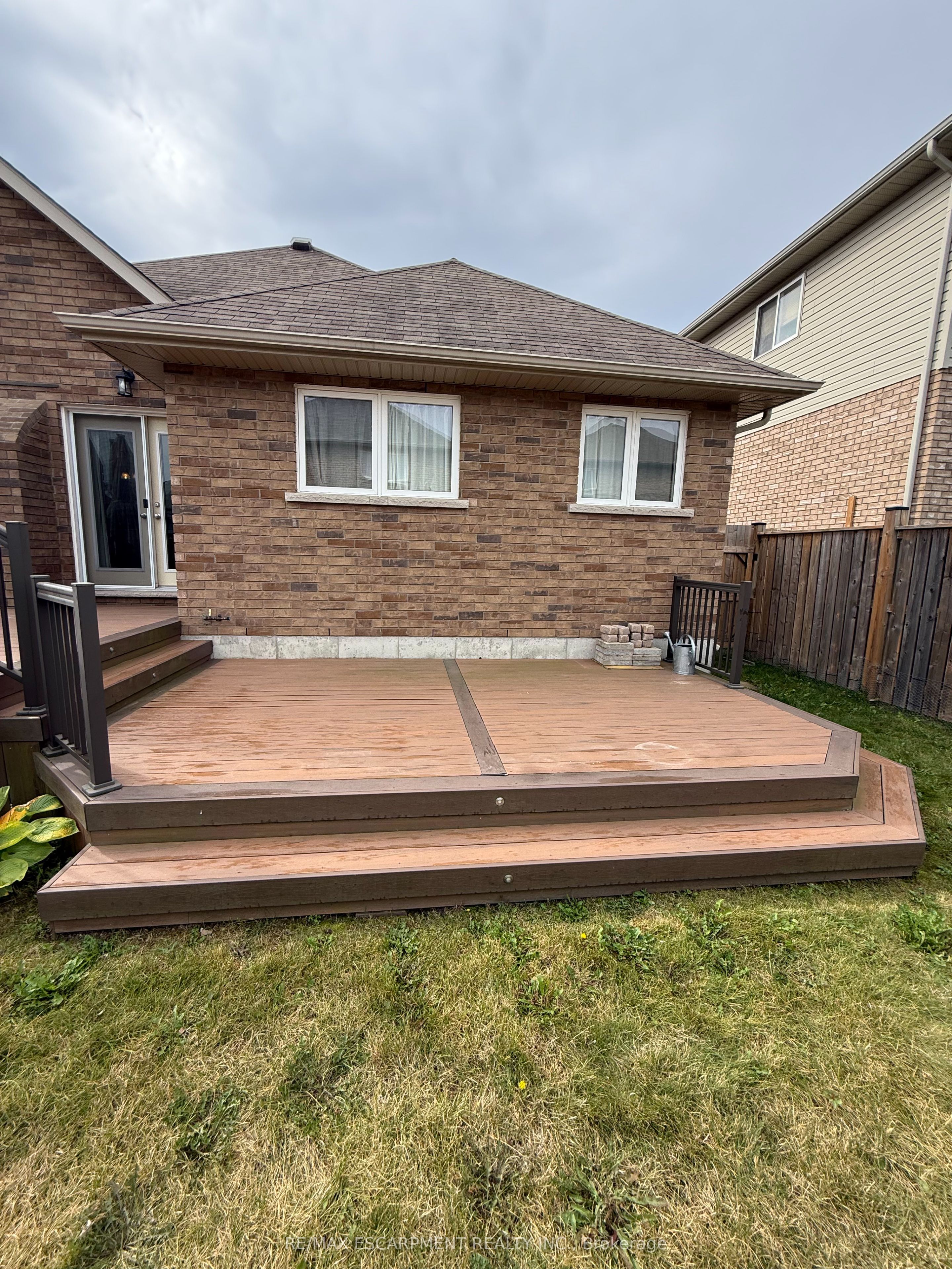 81 Bellagio Avenue Property Photo 37