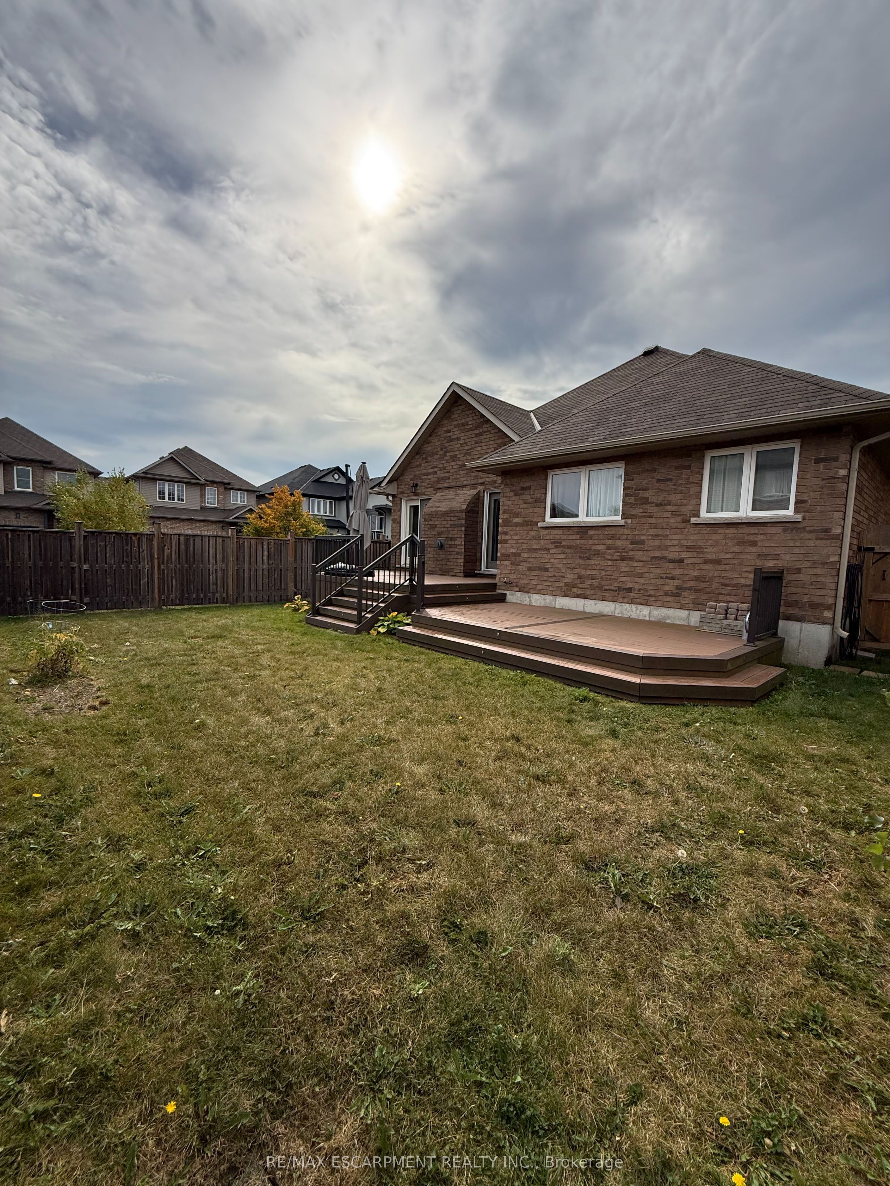 81 Bellagio Avenue Property Photo 39