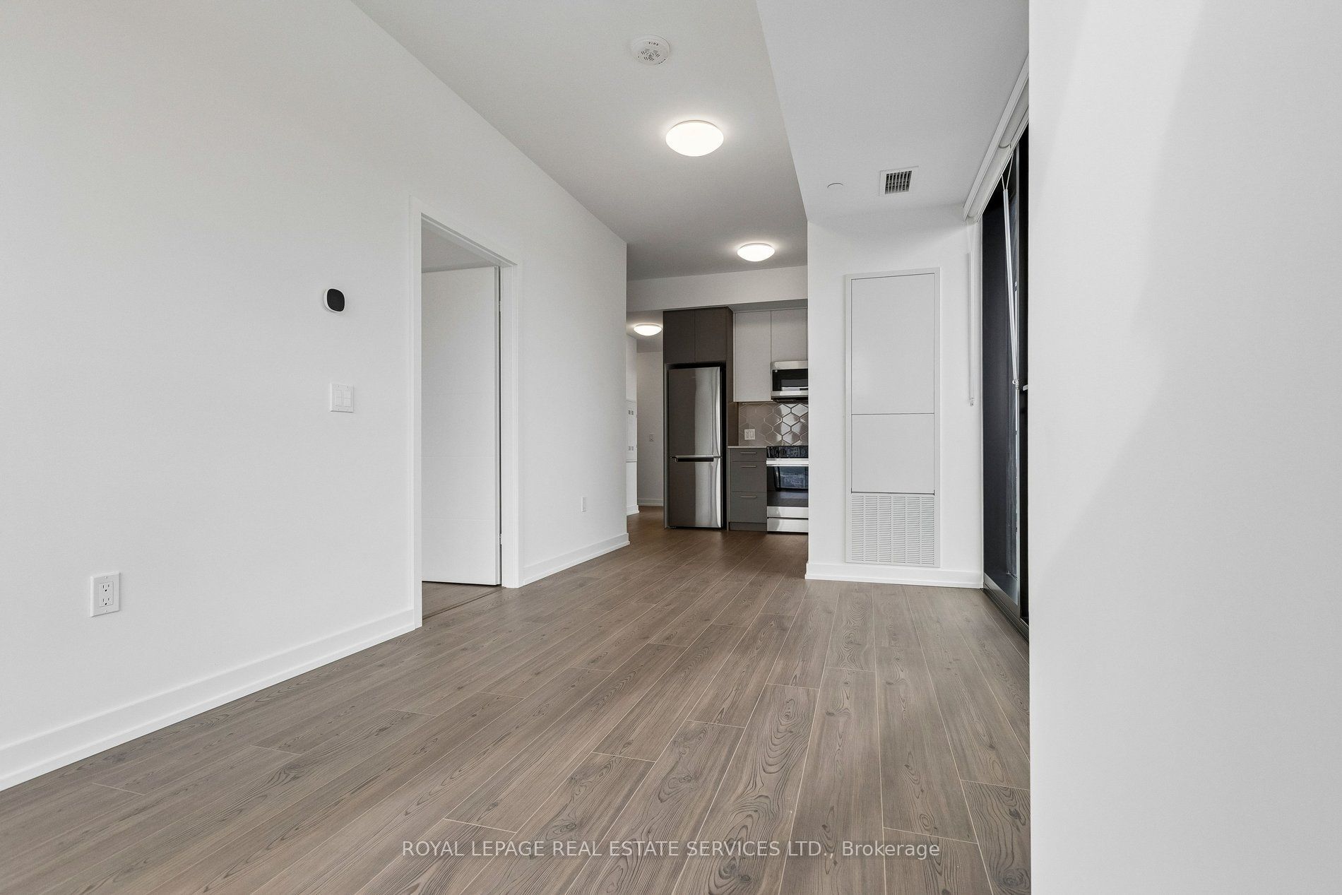 30 Francis Street S 2408 Property Photo 12