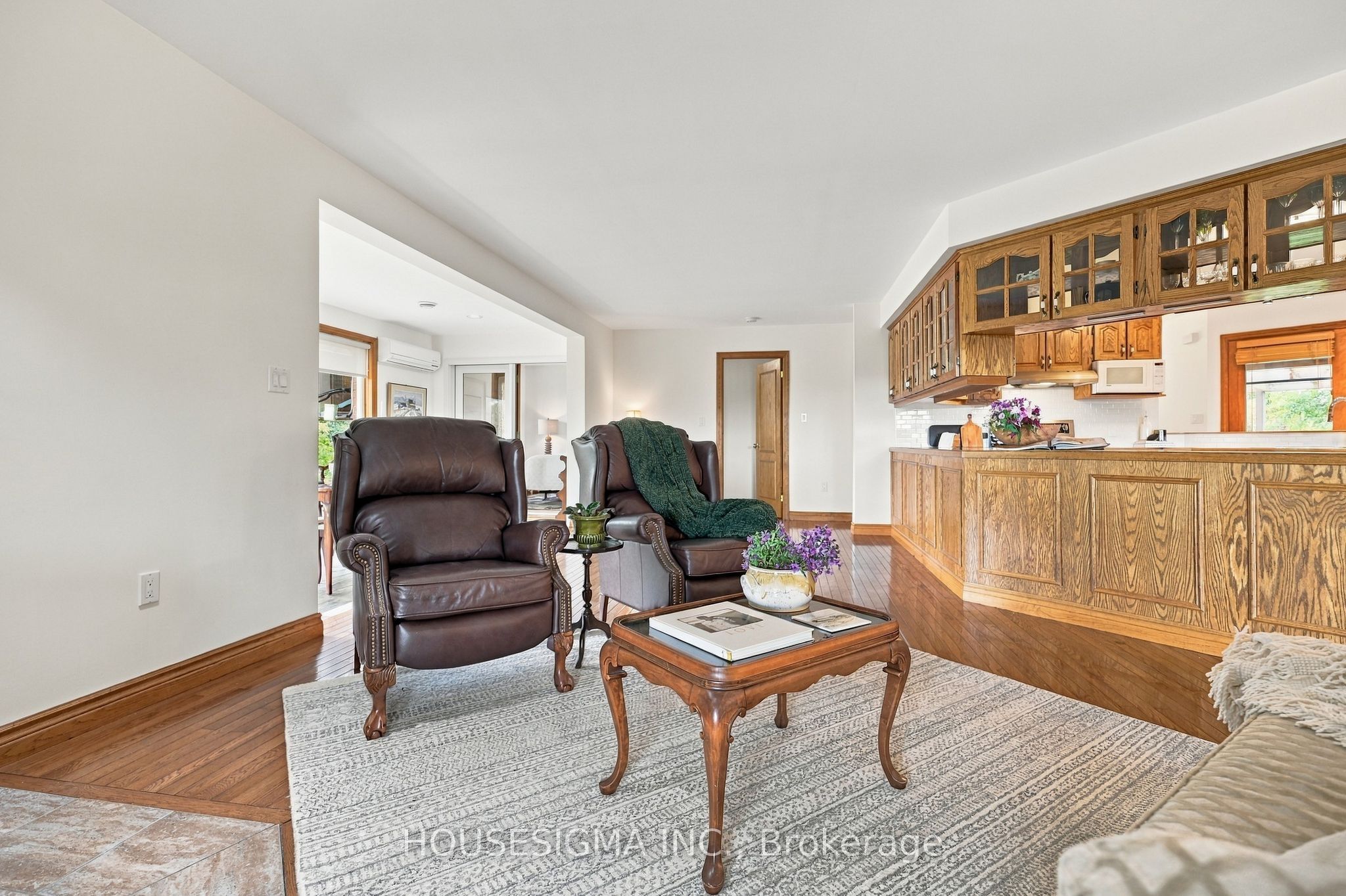 955409 7th Line Ehs Property Photo 14